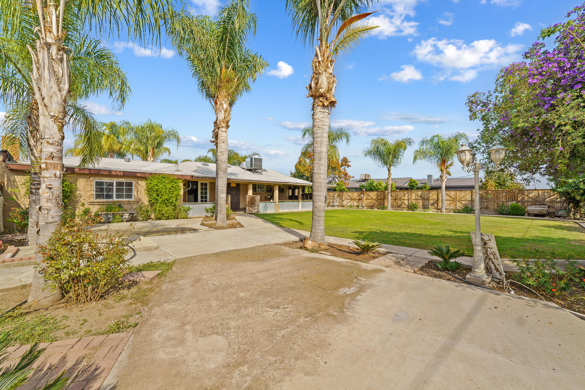 12967 Walnut Ave, Orosi, CA 93647