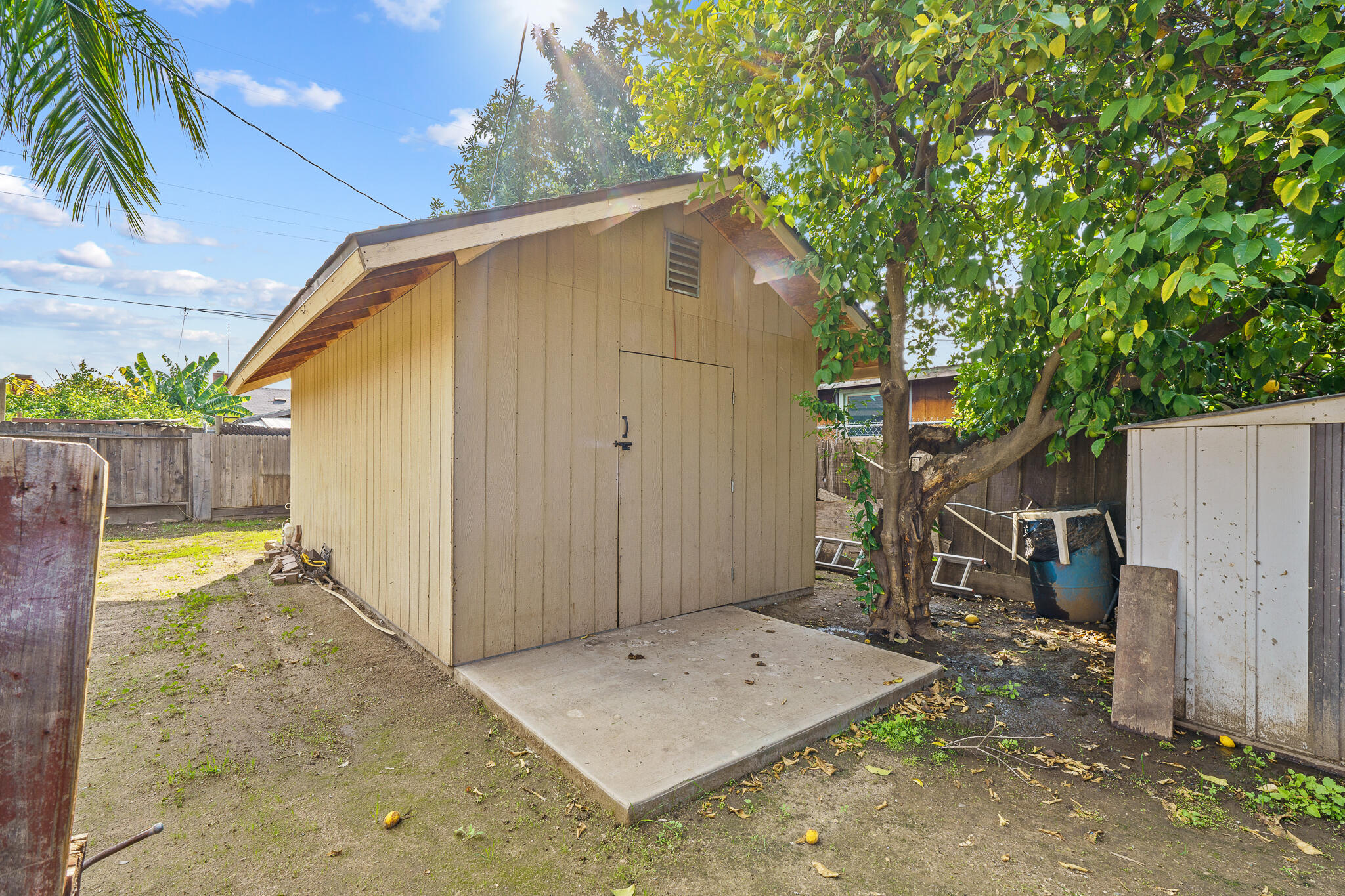 12967 Walnut Ave, Orosi, CA 93647