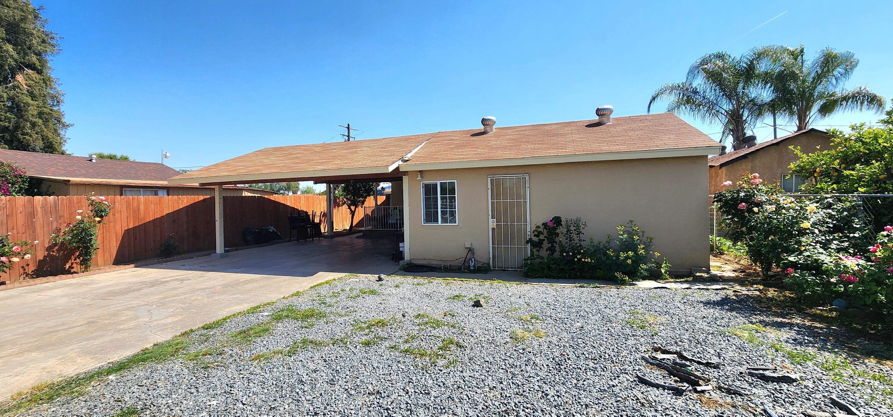 15711 Avenue 332 #332, Ivanhoe, CA 93235