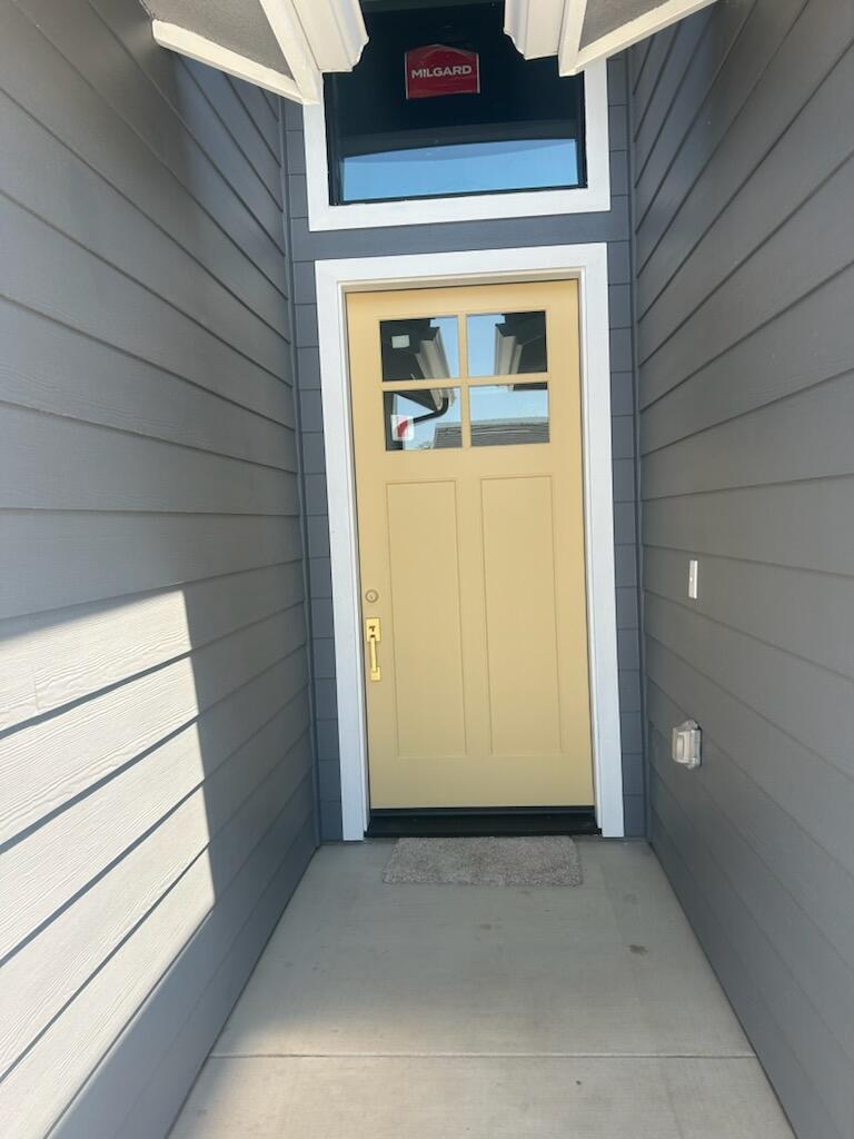 928 Hidden Ridge, Tulare, CA 93274