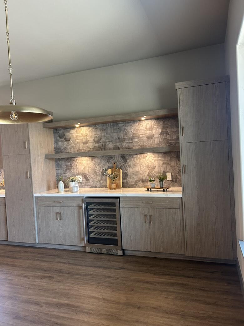 928 Hidden Ridge, Tulare, CA 93274