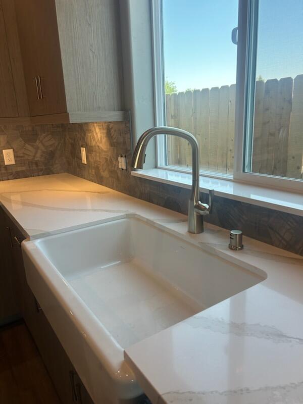 928 Hidden Ridge, Tulare, CA 93274