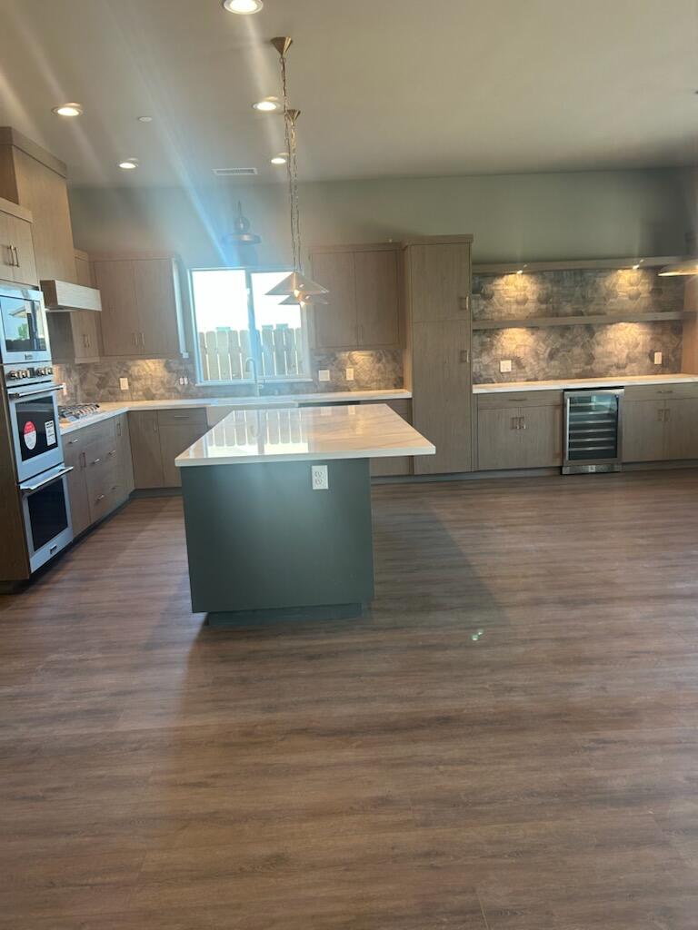 928 Hidden Ridge, Tulare, CA 93274