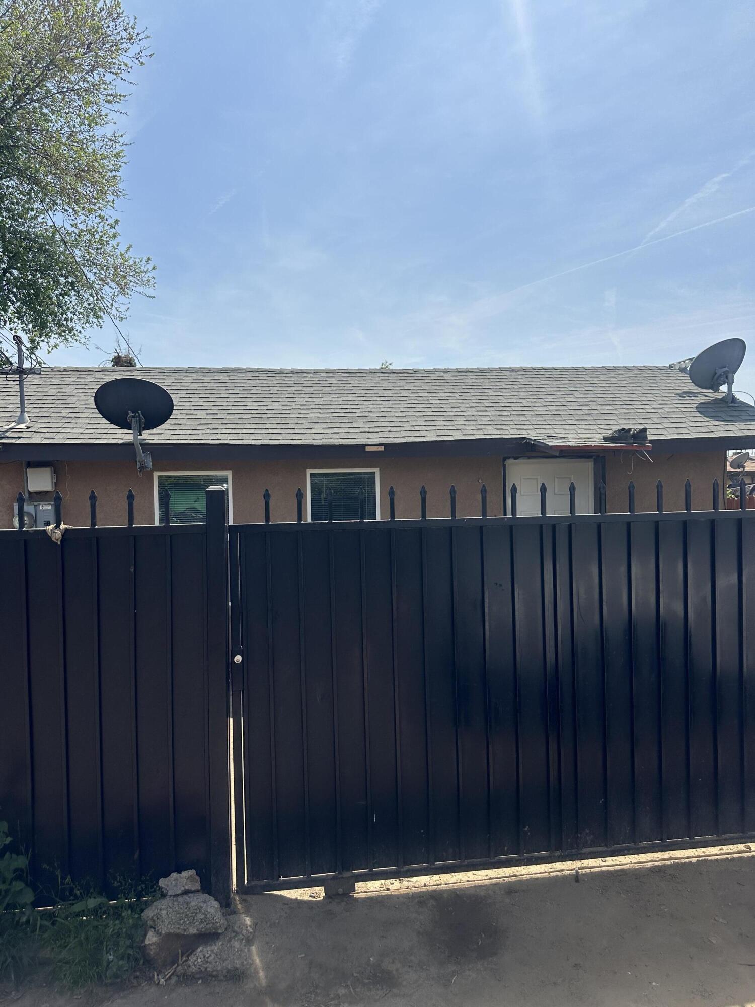 23072 Bruce Dr, Strathmore, CA 93267