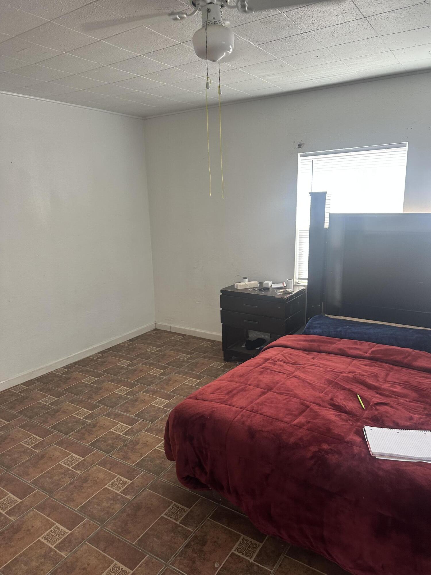 23072 Bruce Dr, Strathmore, CA 93267