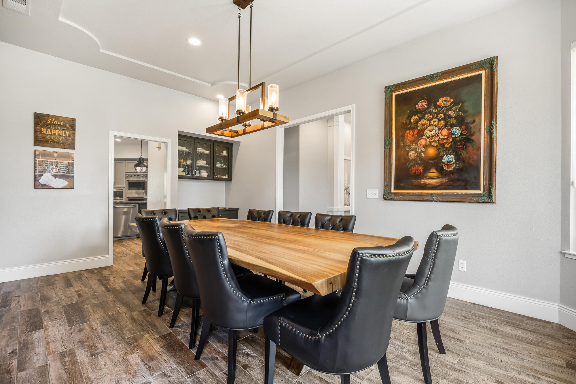 5502 W Nicholas Ct, Visalia, CA 93291