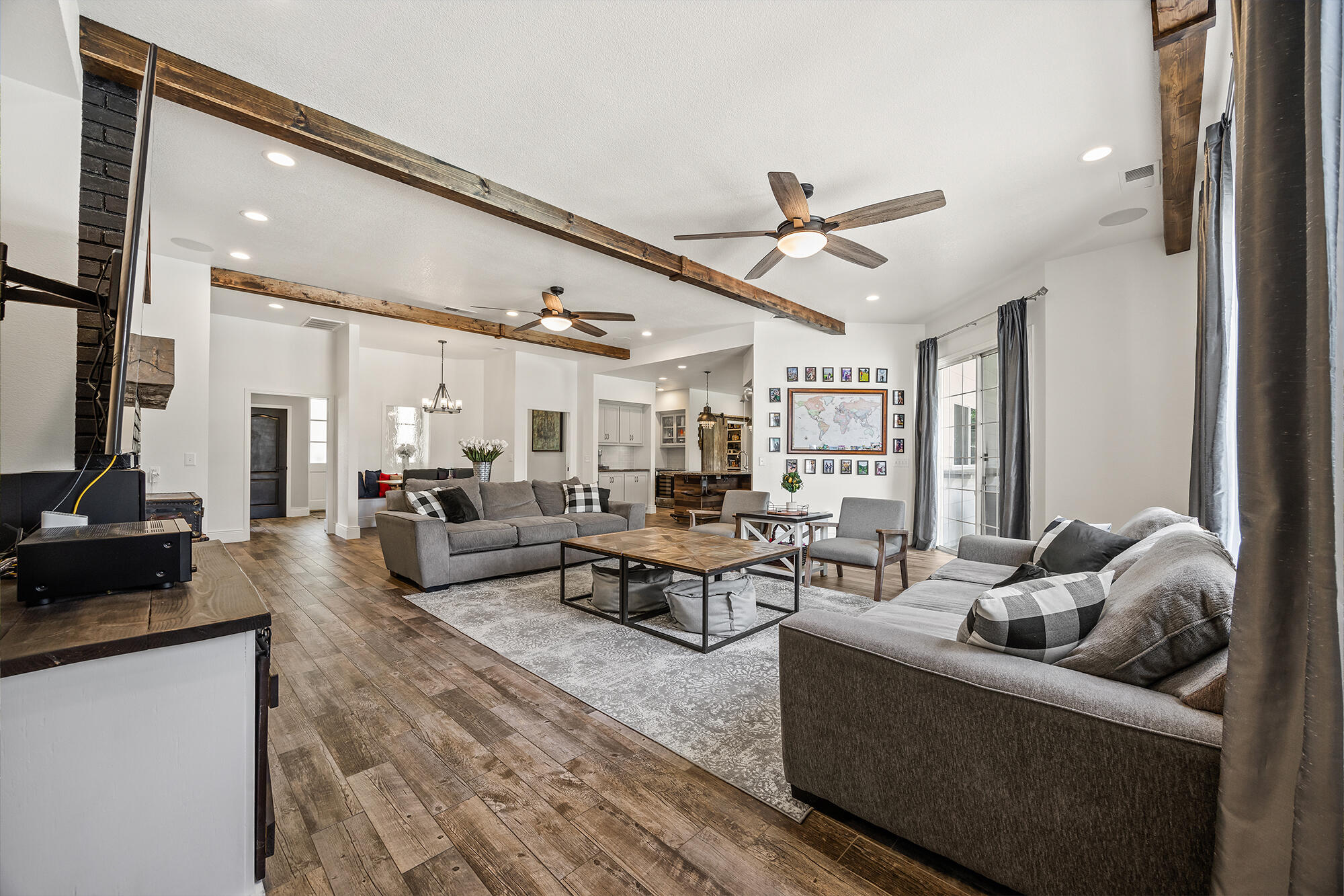 5502 W Nicholas Ct, Visalia, CA 93291