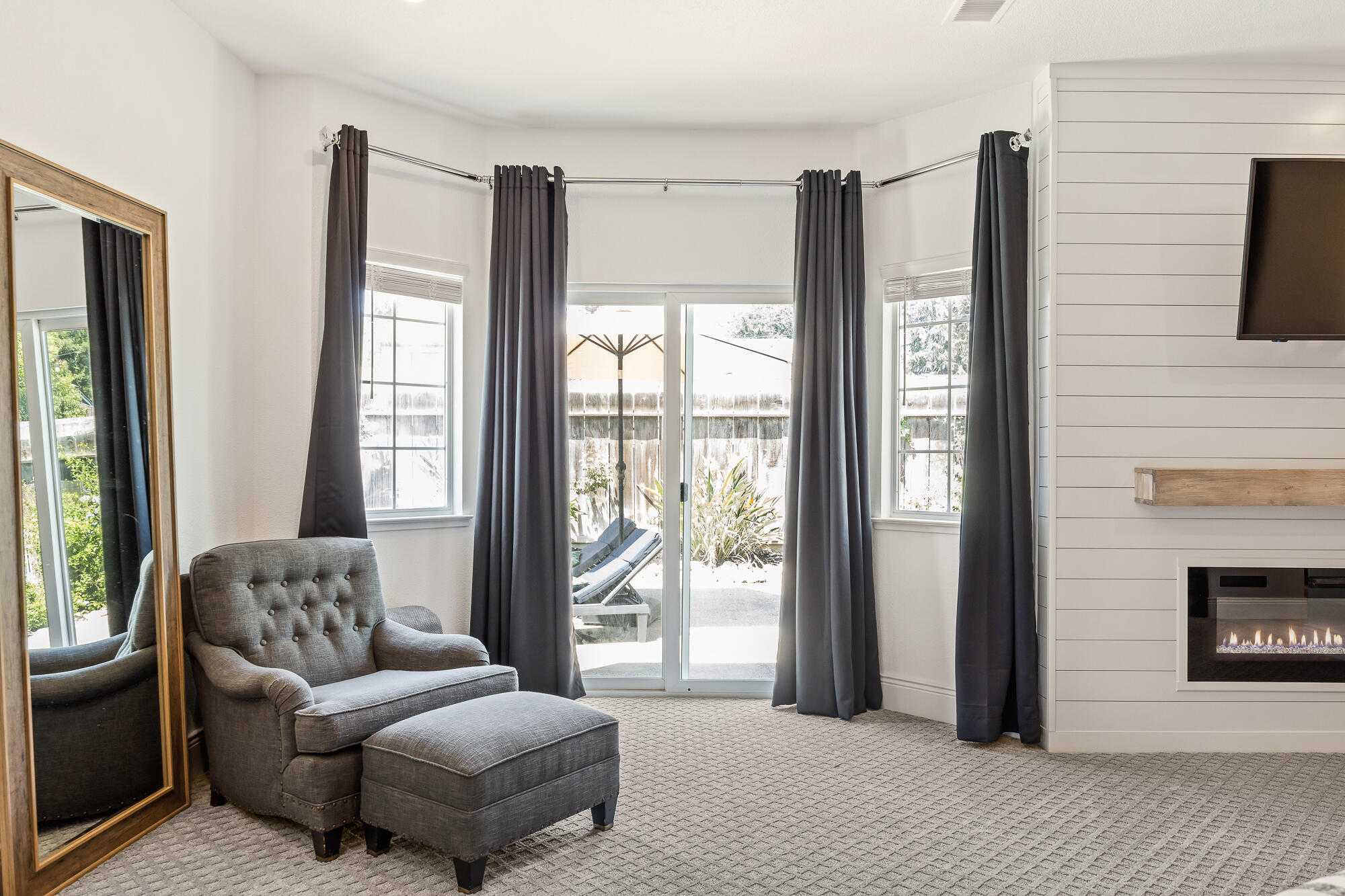 5502 W Nicholas Ct, Visalia, CA 93291