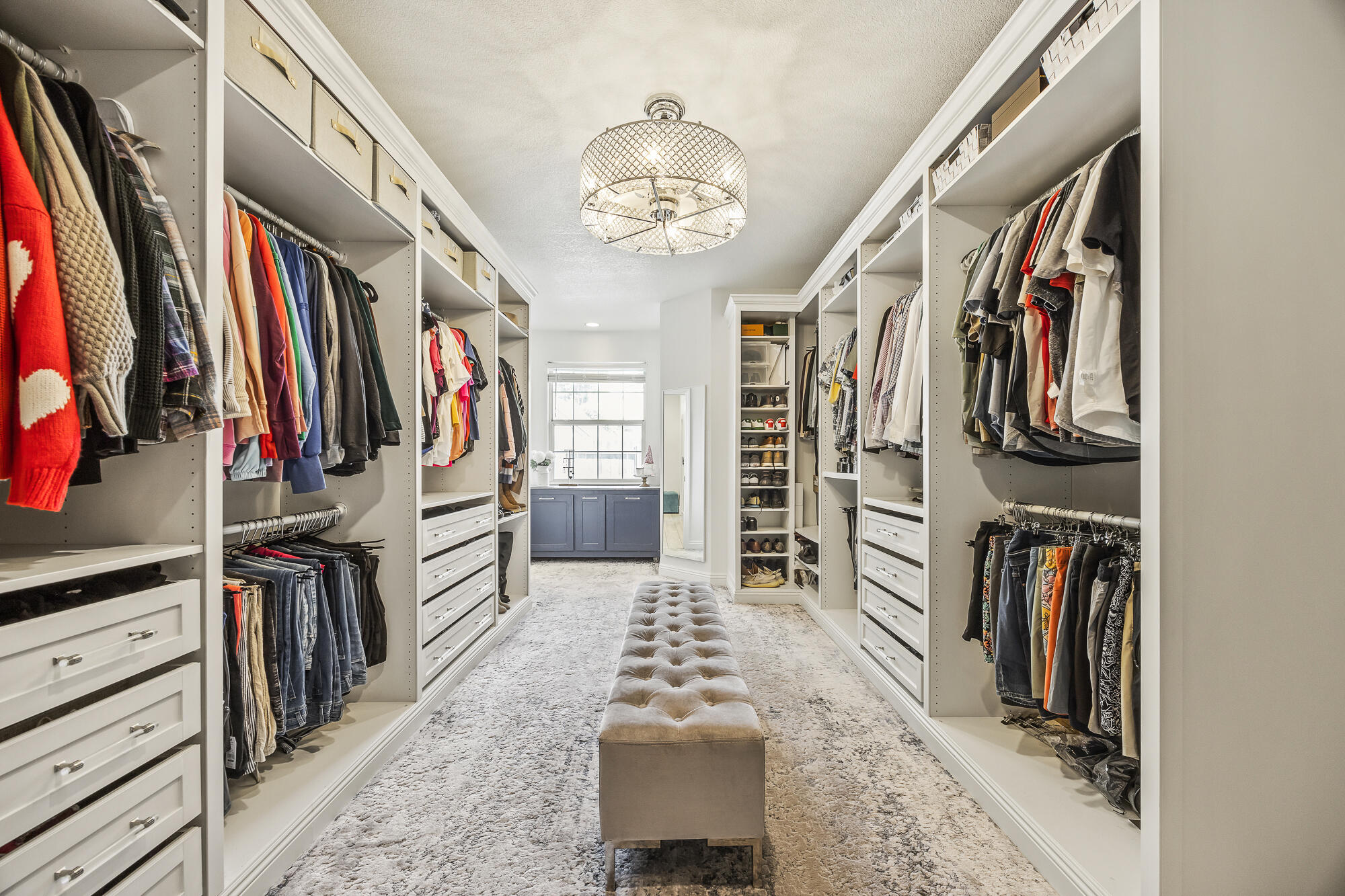 5502 W Nicholas Ct, Visalia, CA 93291