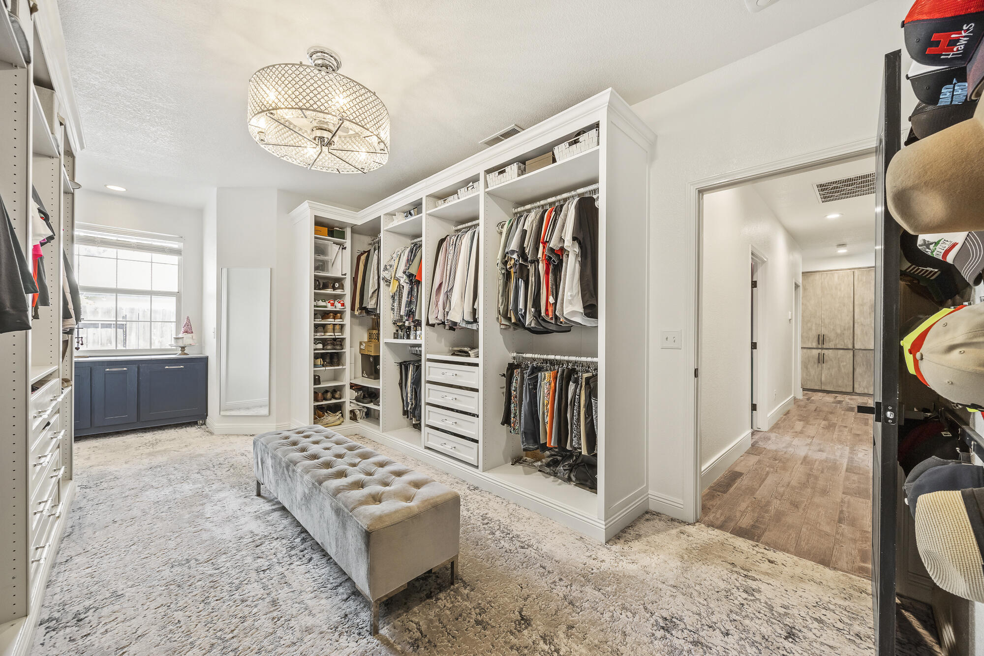 5502 W Nicholas Ct, Visalia, CA 93291