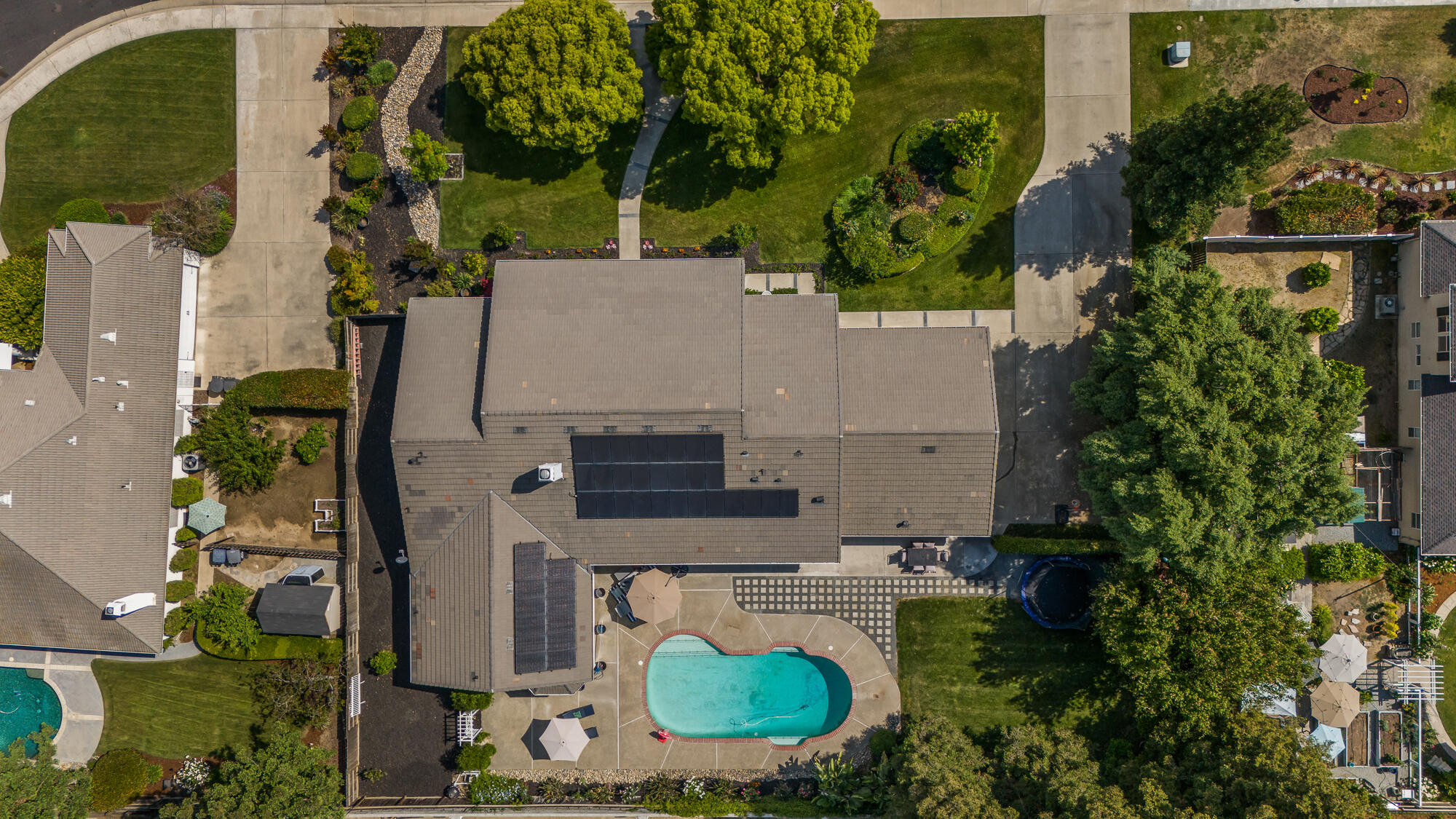 5502 W Nicholas Ct, Visalia, CA 93291