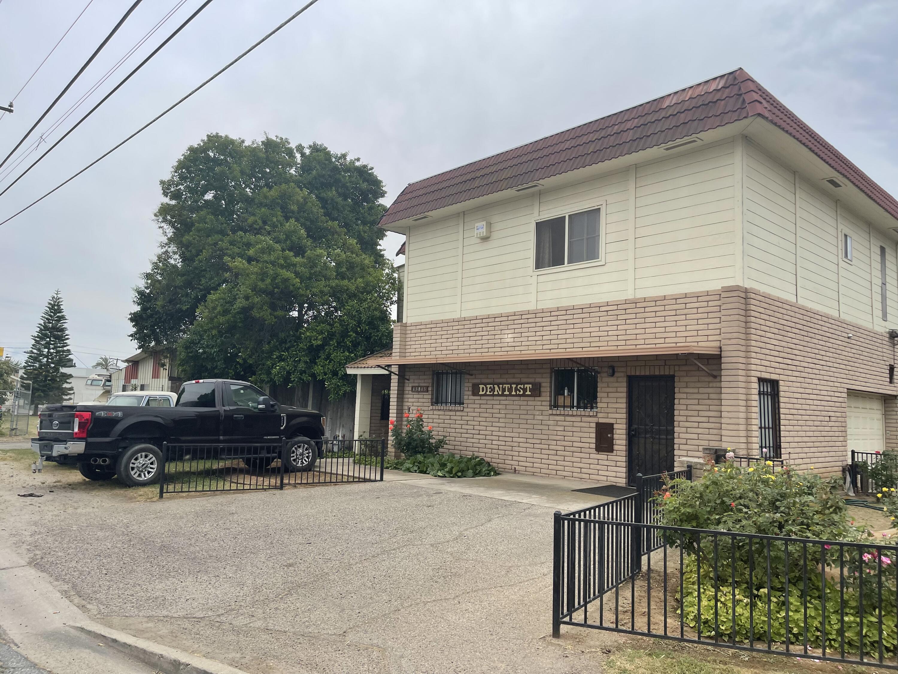 15813 Ave 328, Ivanhoe, CA 93235