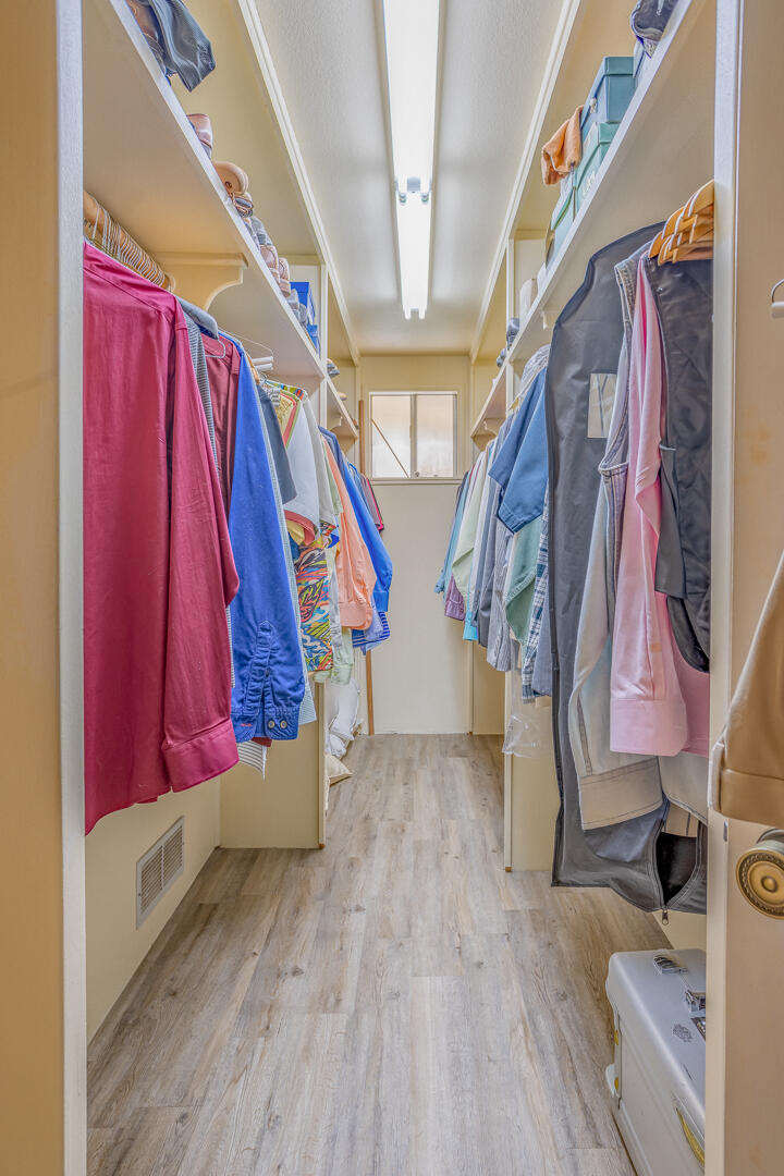 15813 Ave 328, Ivanhoe, CA 93235