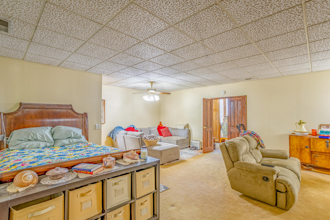 15813 Ave 328, Ivanhoe, CA 93235