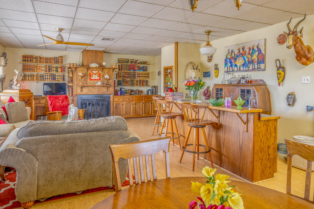 15813 Ave 328, Ivanhoe, CA 93235