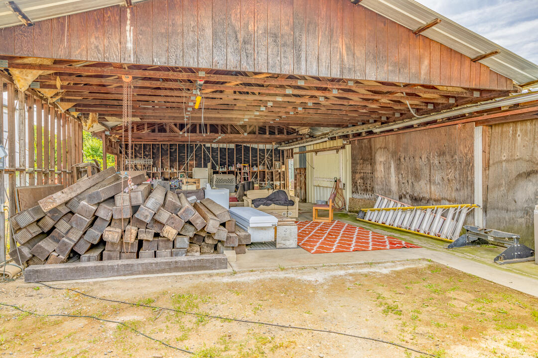 15813 Ave 328, Ivanhoe, CA 93235