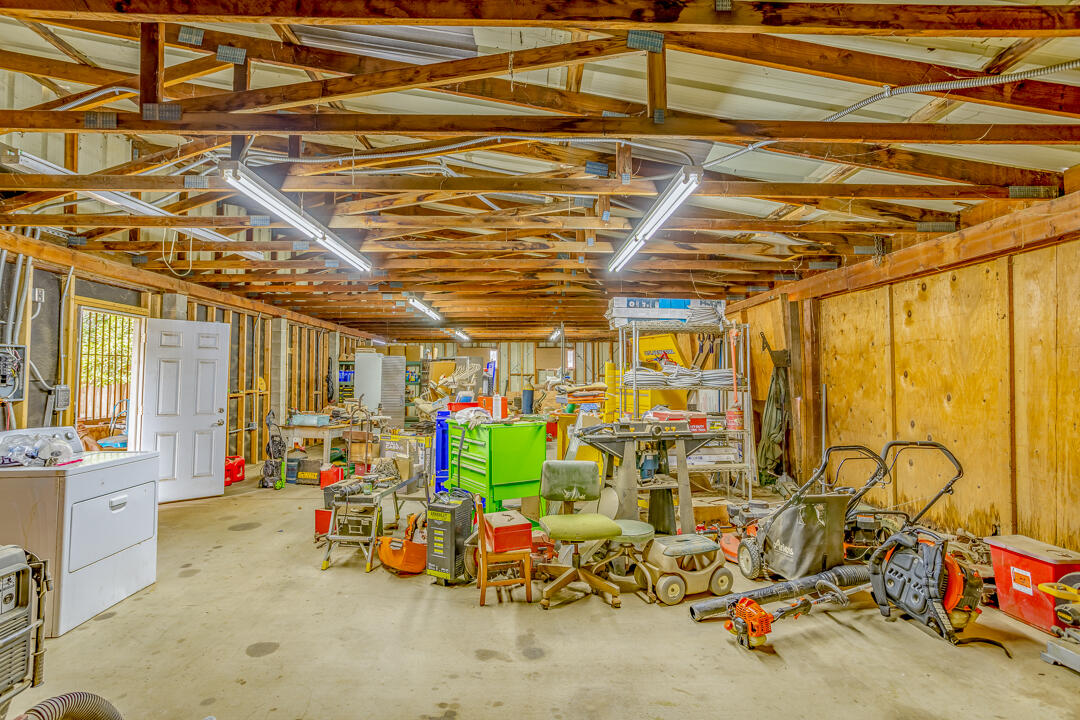 15813 Ave 328, Ivanhoe, CA 93235