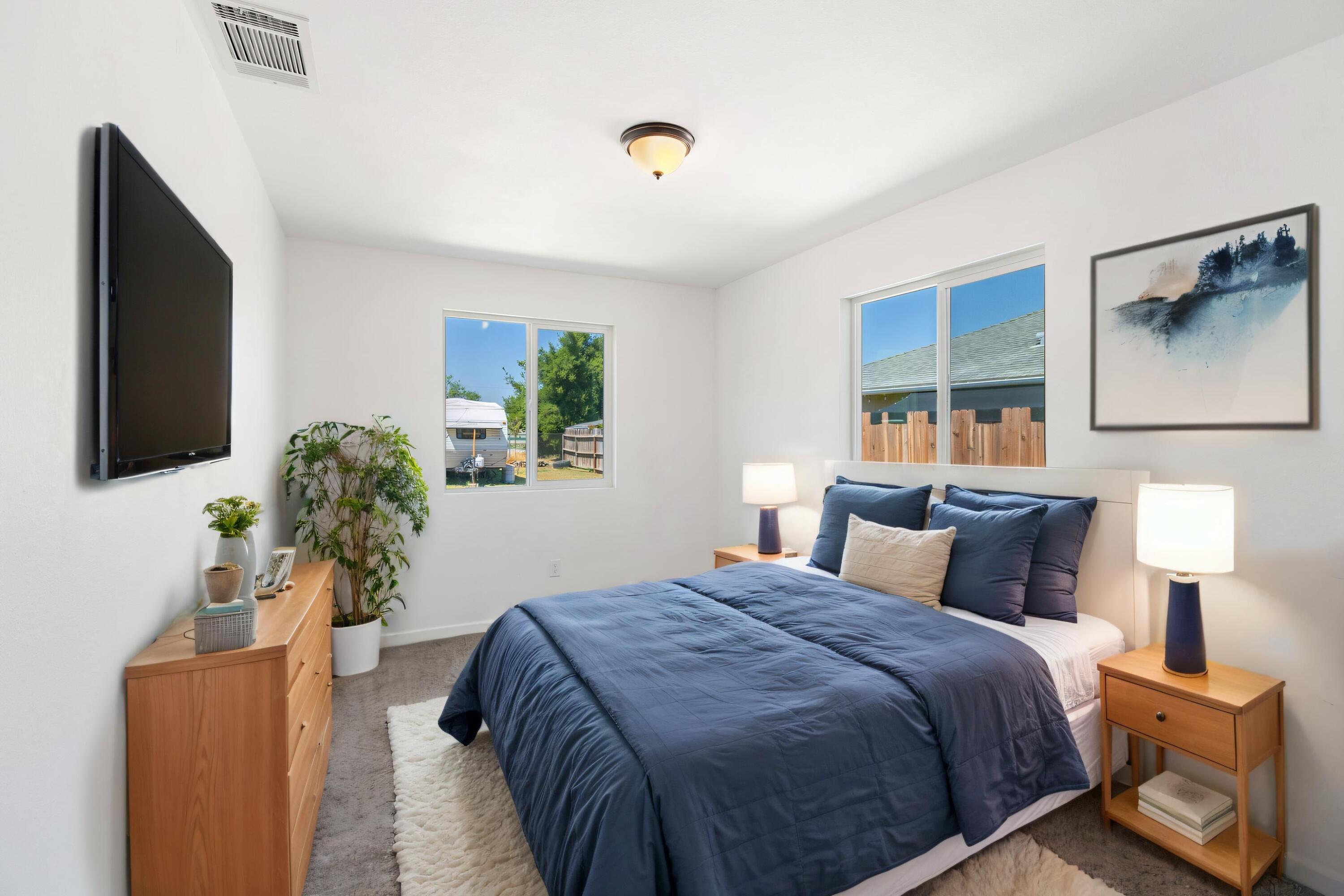 438 Cedar Ave, Earlimart, CA 93219