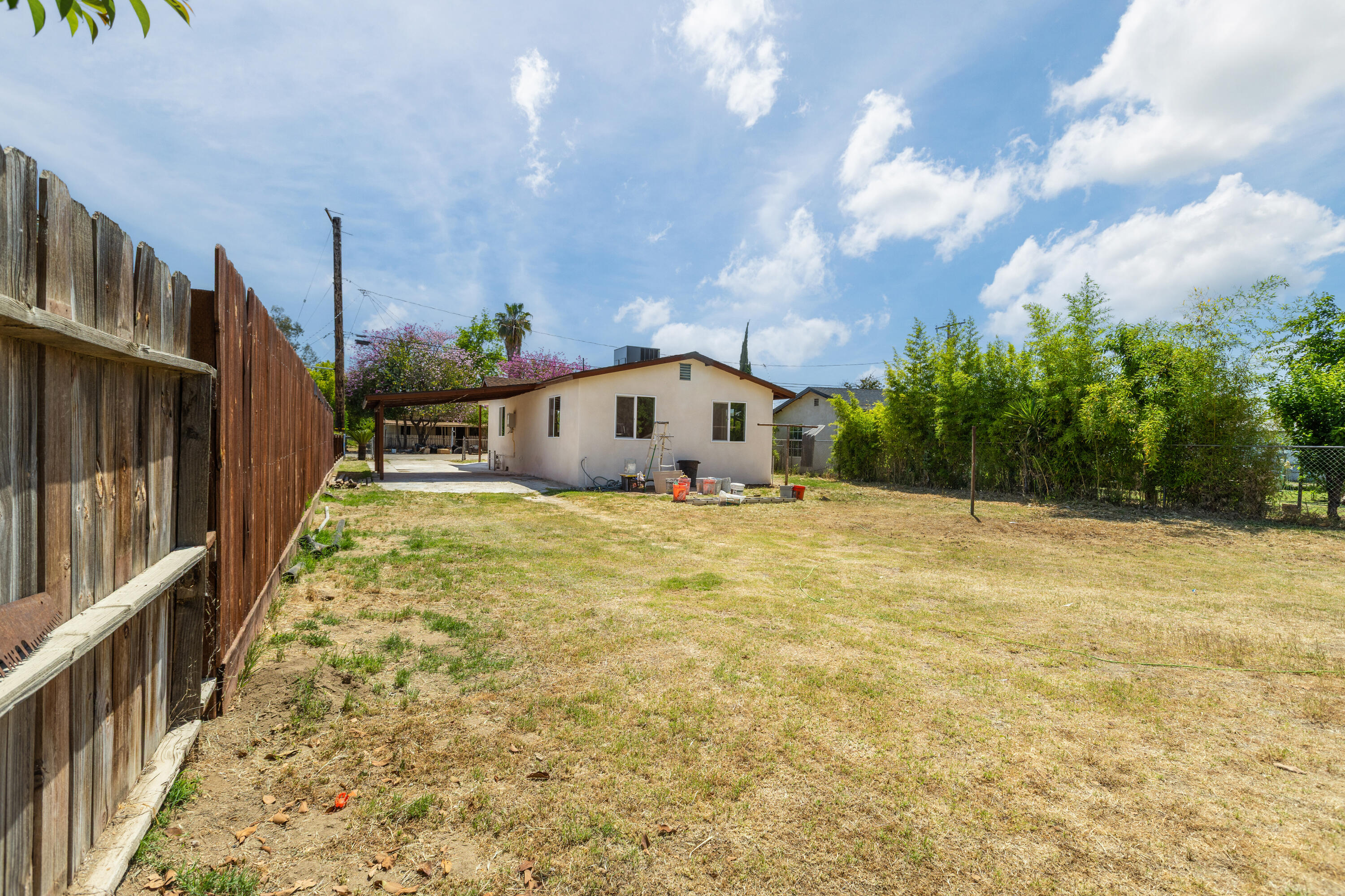 438 Cedar Ave, Earlimart, CA 93219