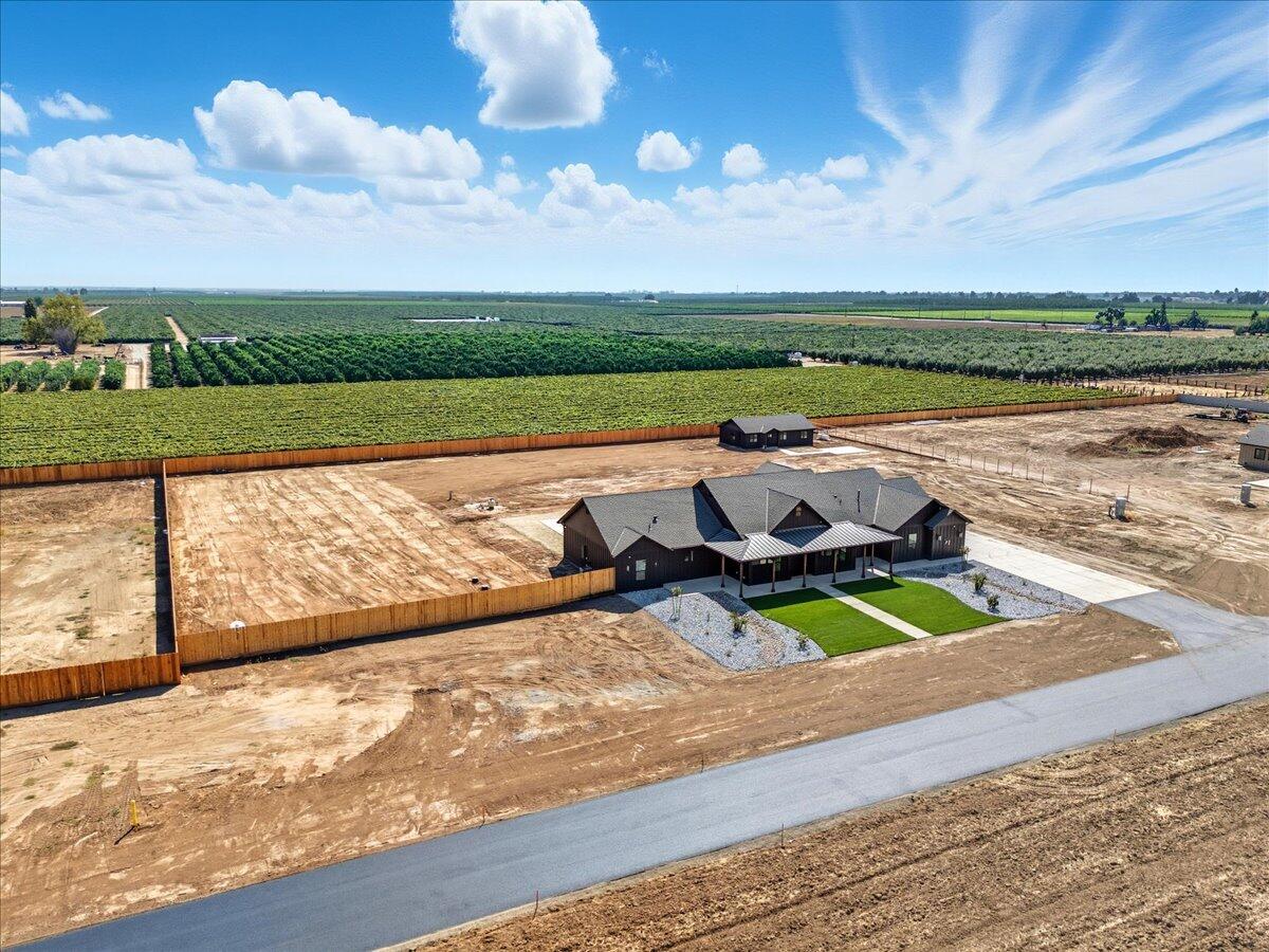 0 #A, Exeter, CA 93221