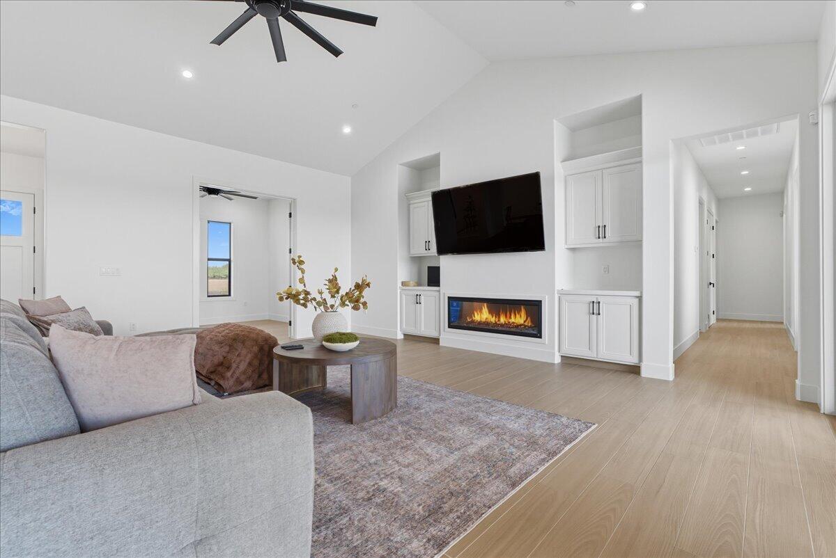 0 #A, Exeter, CA 93221