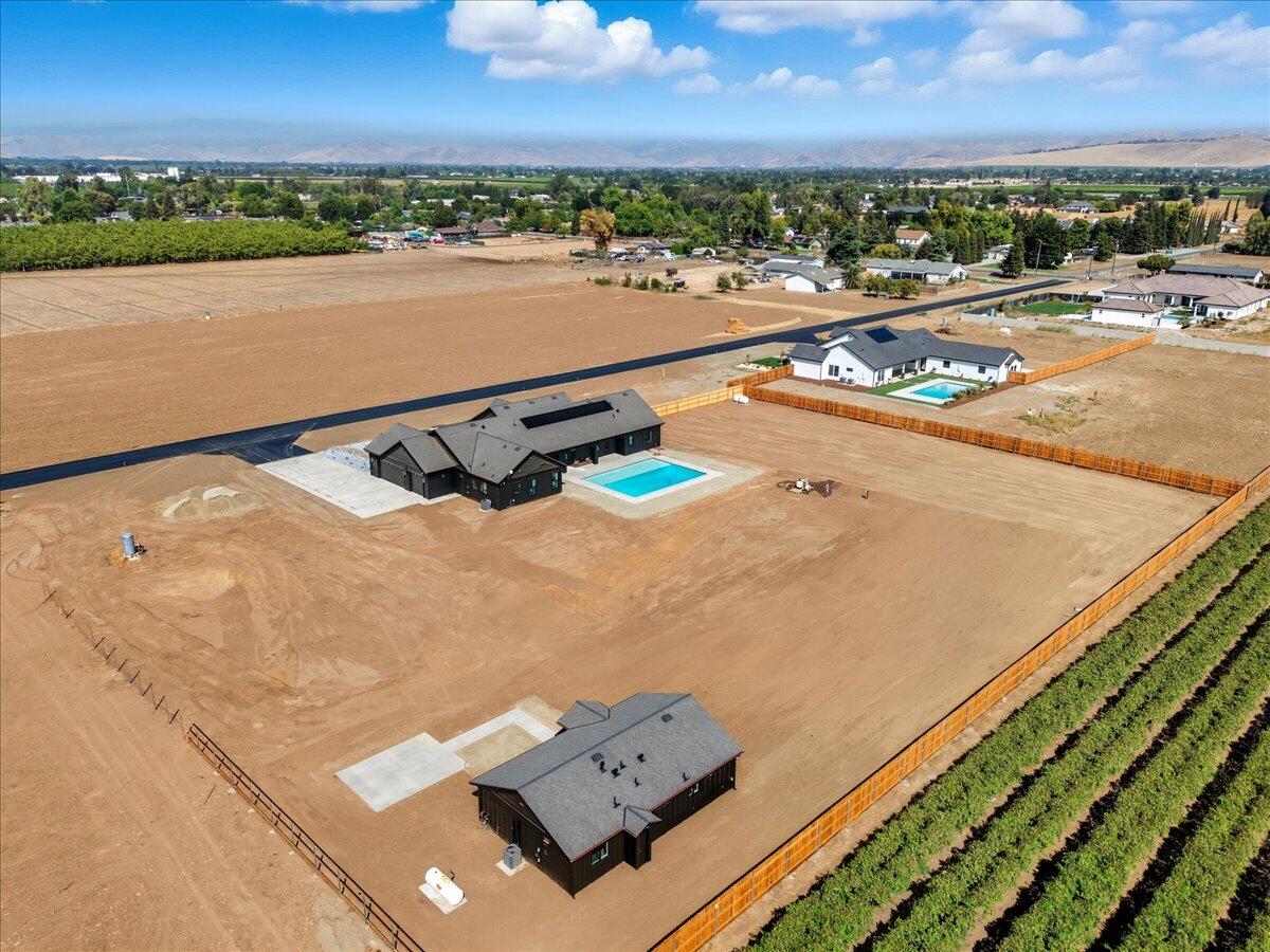 0 #A, Exeter, CA 93221