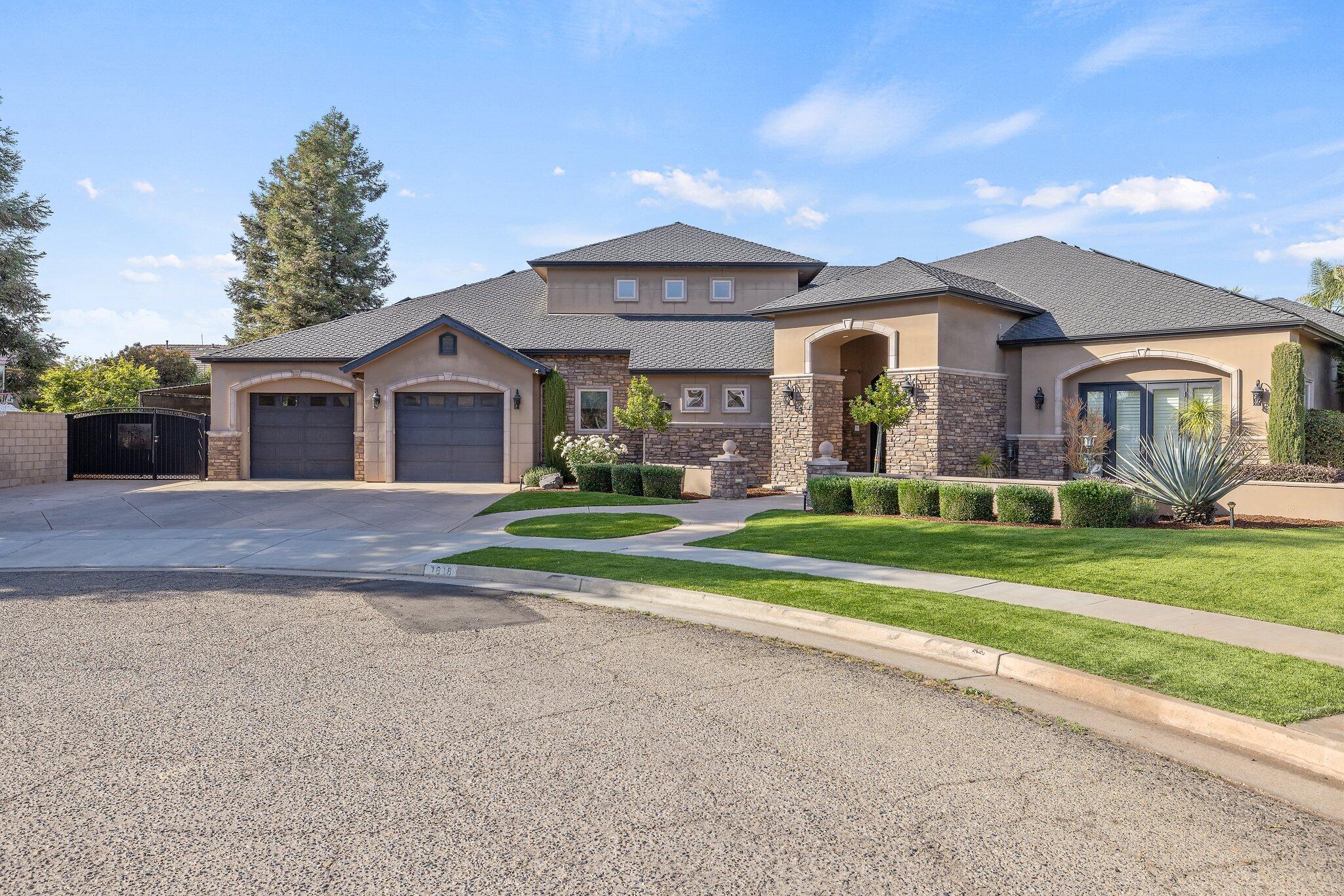 1618 Glen Ellen Ct, Tulare, CA 93274