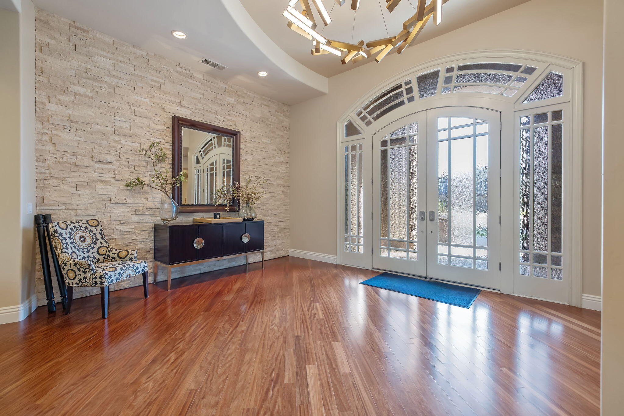 1618 Glen Ellen Ct, Tulare, CA 93274