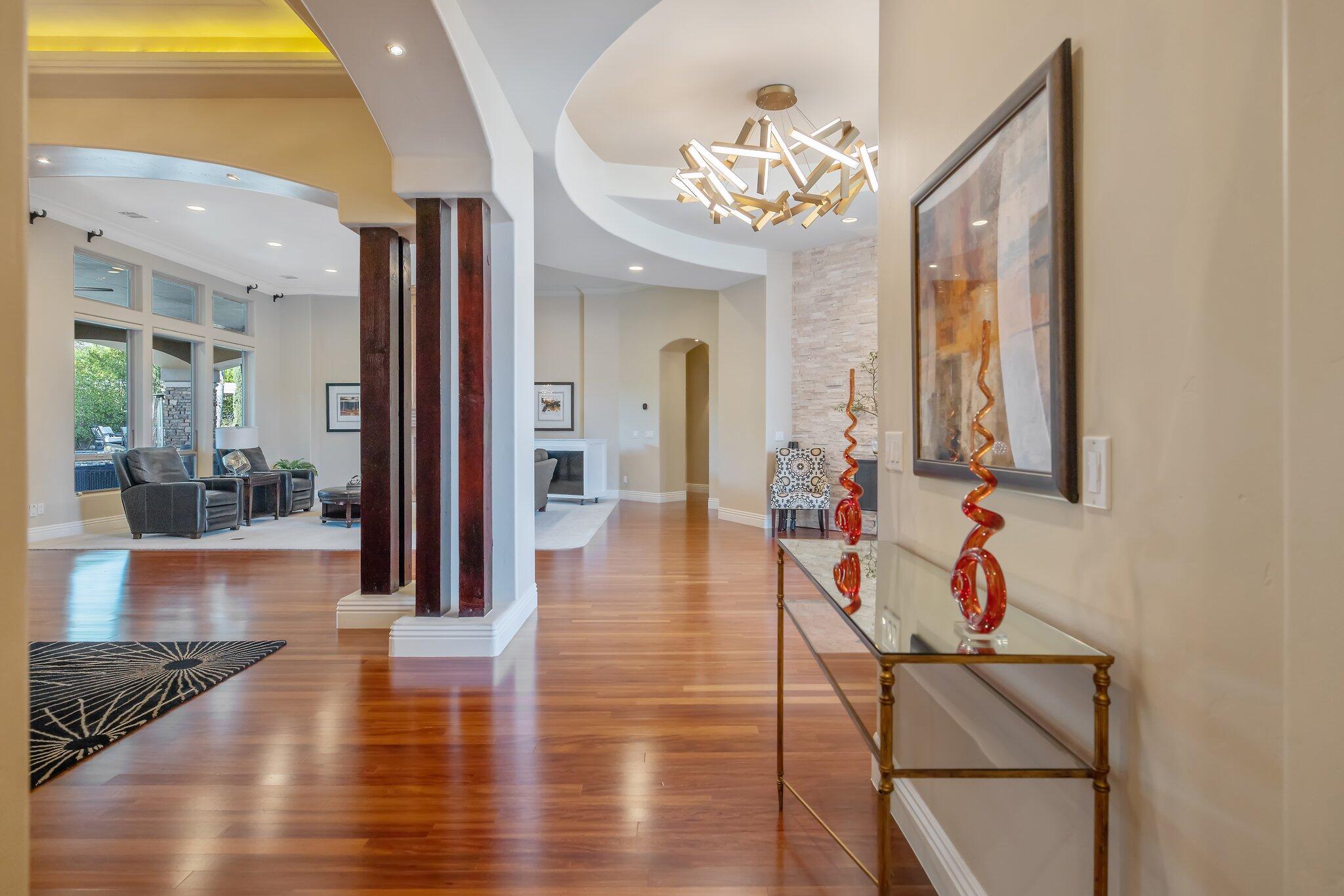 1618 Glen Ellen Ct, Tulare, CA 93274