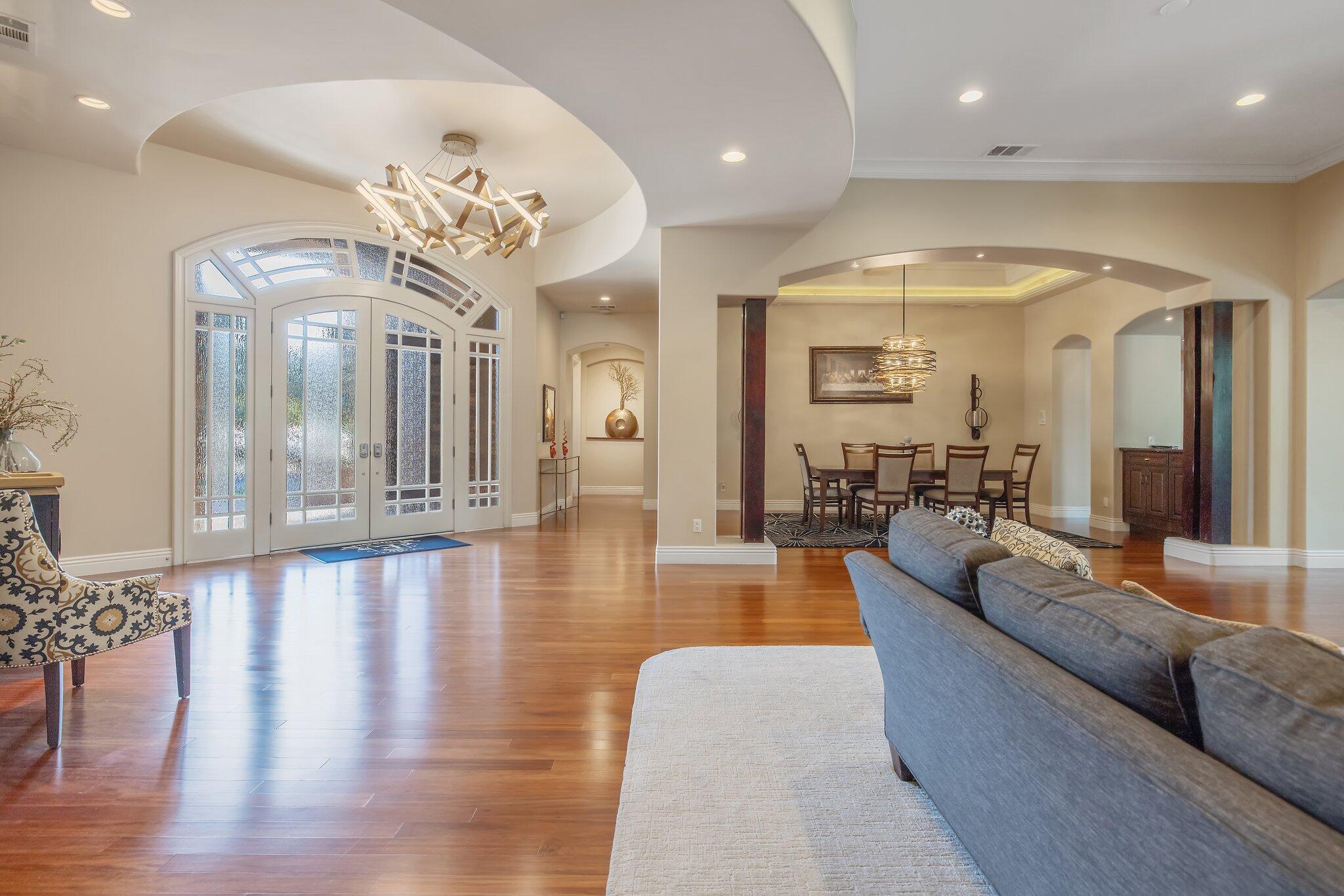 1618 Glen Ellen Ct, Tulare, CA 93274