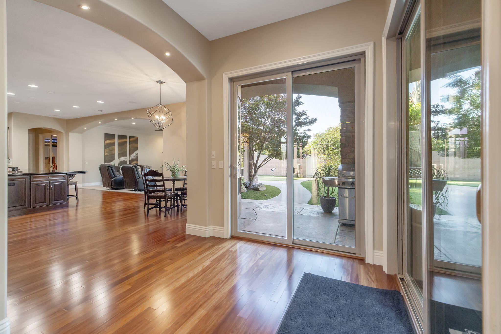 1618 Glen Ellen Ct, Tulare, CA 93274