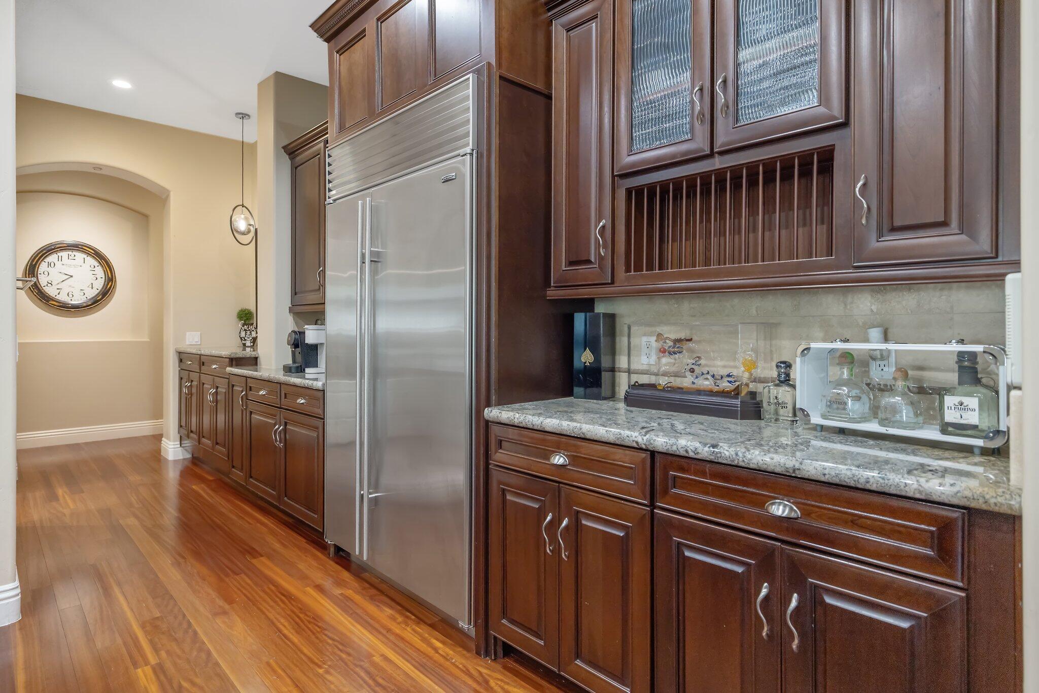 1618 Glen Ellen Ct, Tulare, CA 93274