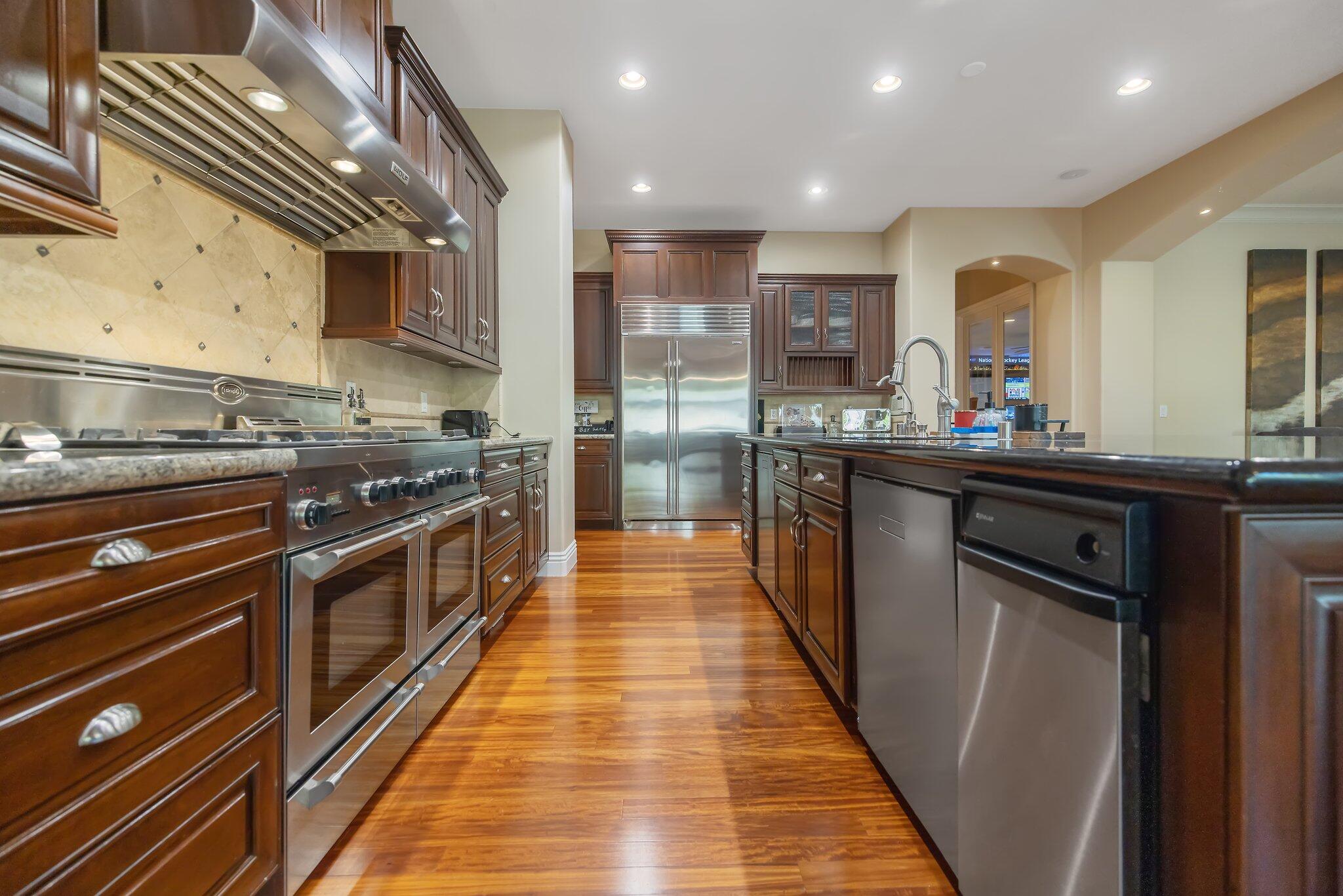 1618 Glen Ellen Ct, Tulare, CA 93274