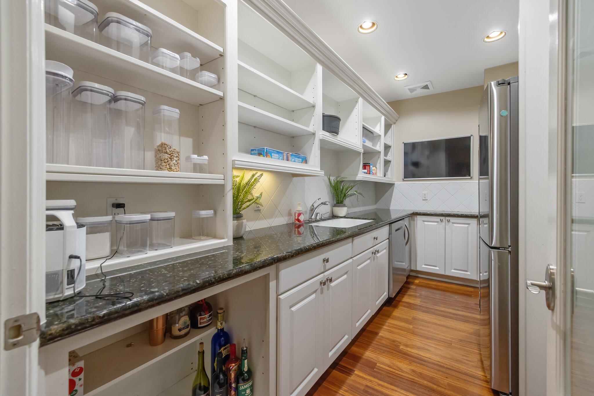 1618 Glen Ellen Ct, Tulare, CA 93274