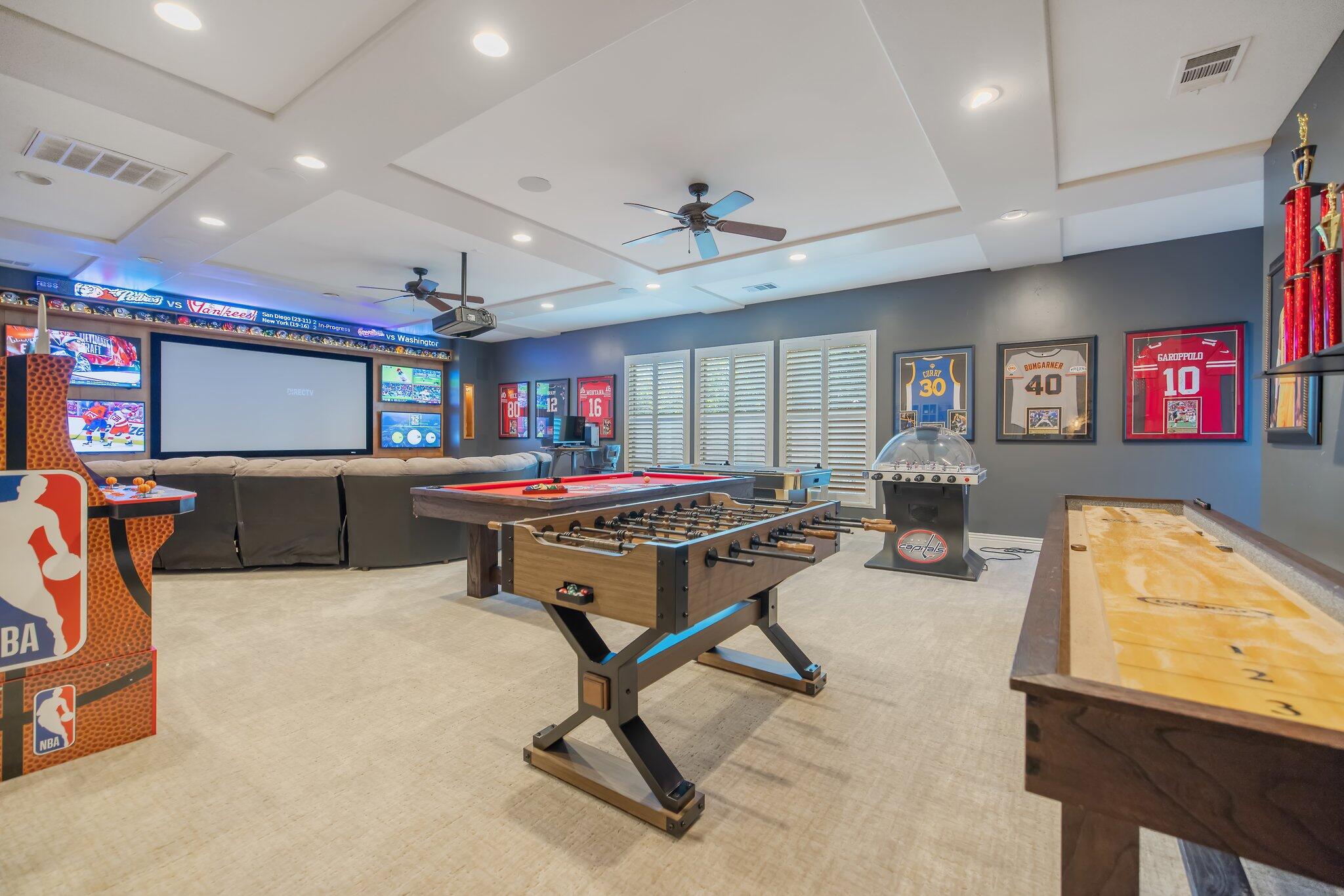 1618 Glen Ellen Ct, Tulare, CA 93274