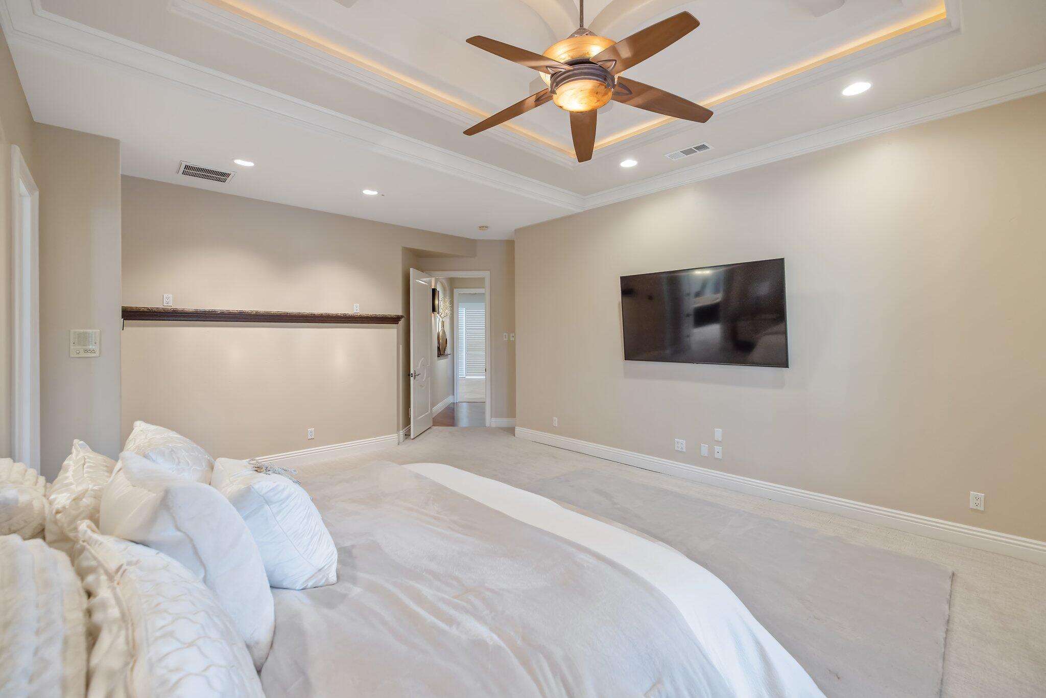 1618 Glen Ellen Ct, Tulare, CA 93274