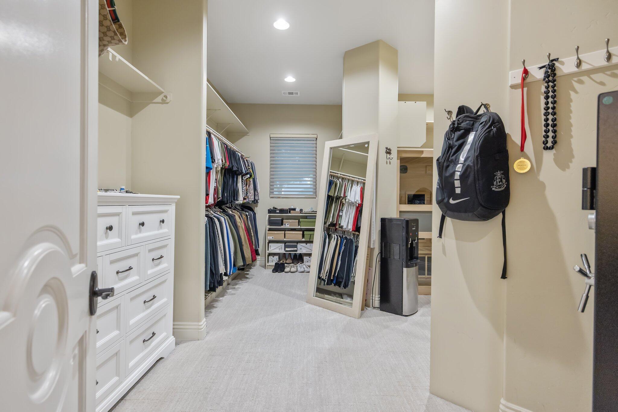 1618 Glen Ellen Ct, Tulare, CA 93274