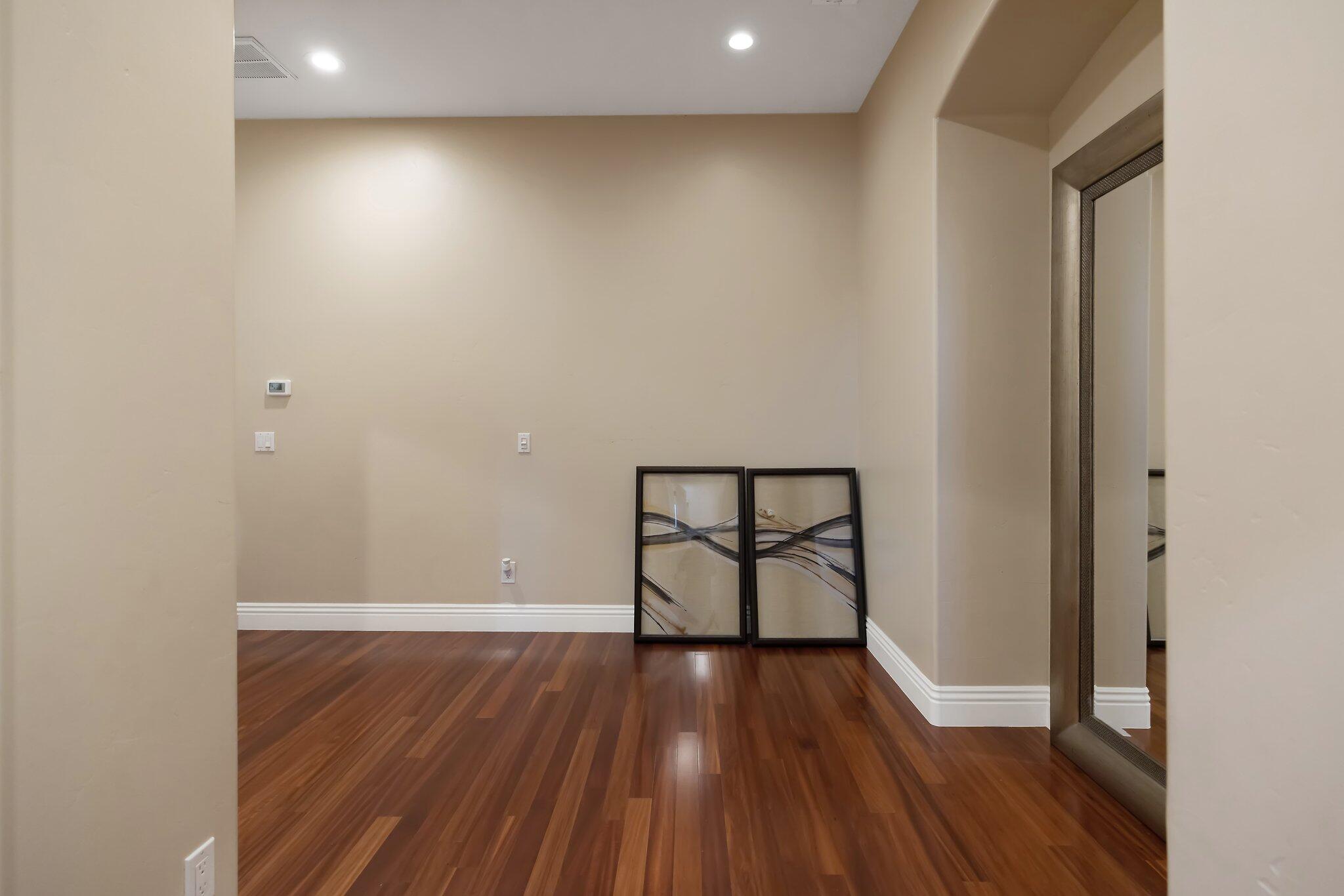 1618 Glen Ellen Ct, Tulare, CA 93274