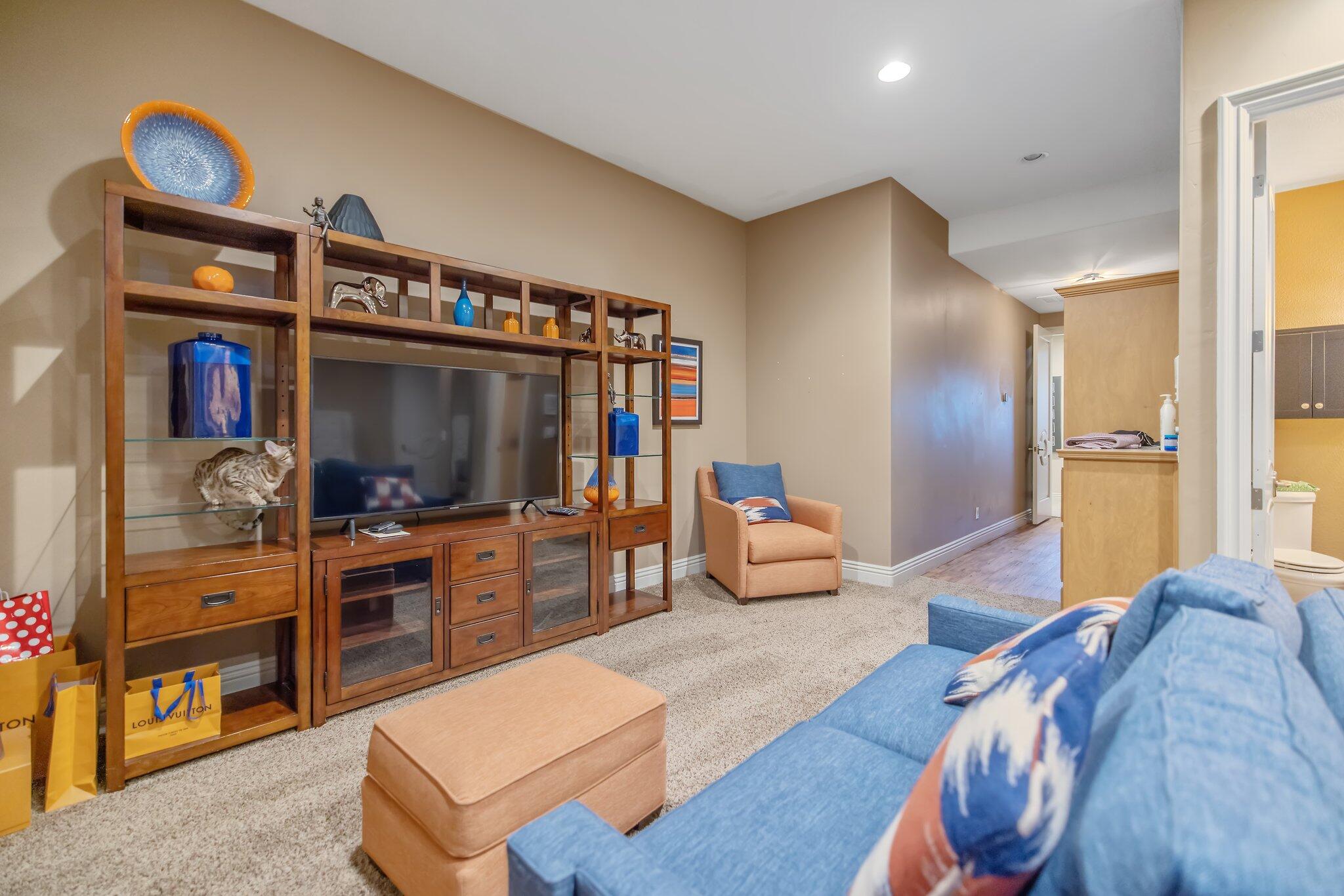 1618 Glen Ellen Ct, Tulare, CA 93274