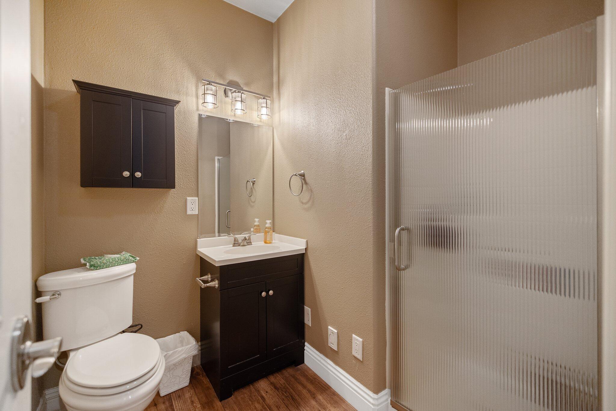 1618 Glen Ellen Ct, Tulare, CA 93274