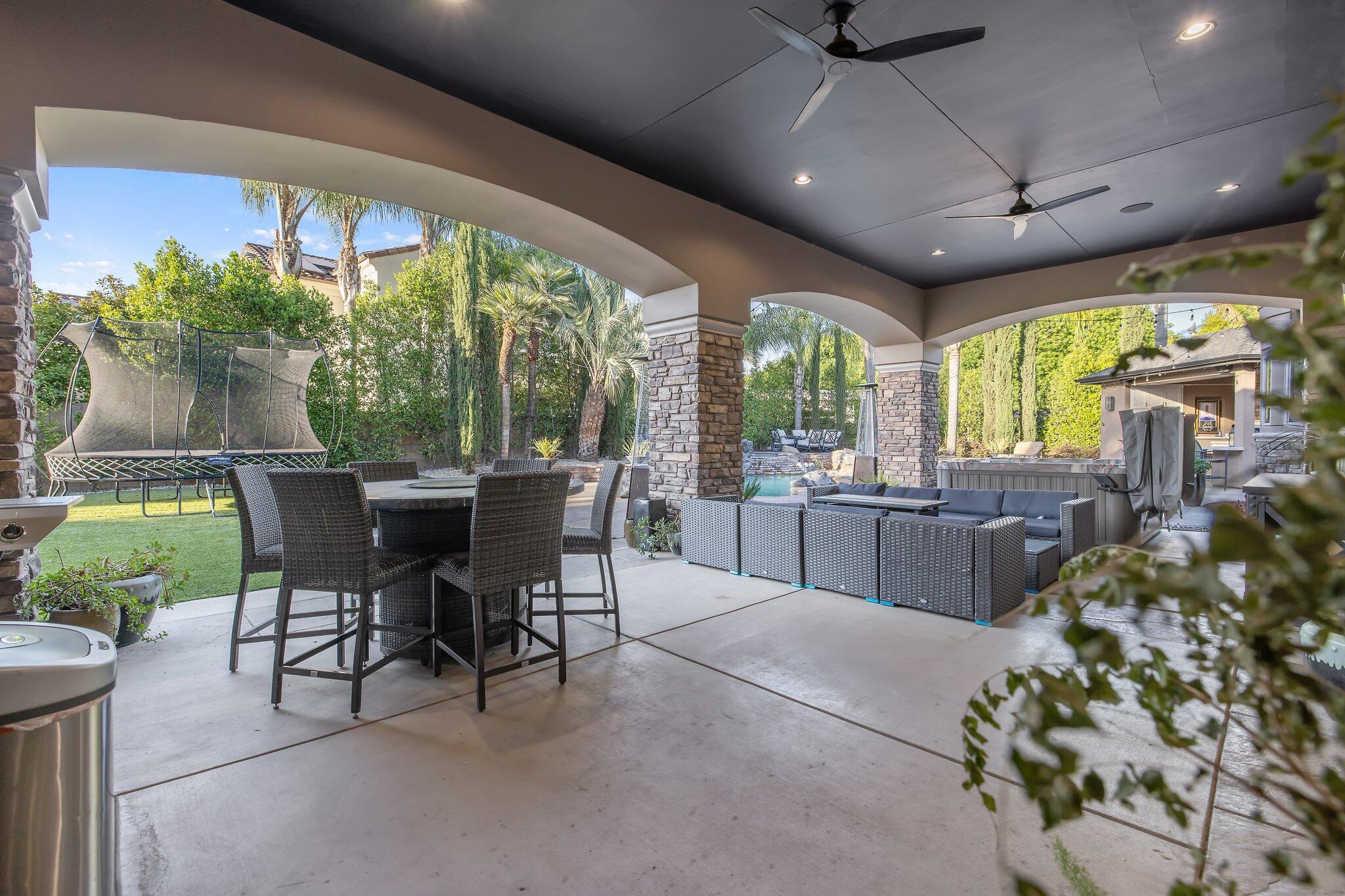 1618 Glen Ellen Ct, Tulare, CA 93274