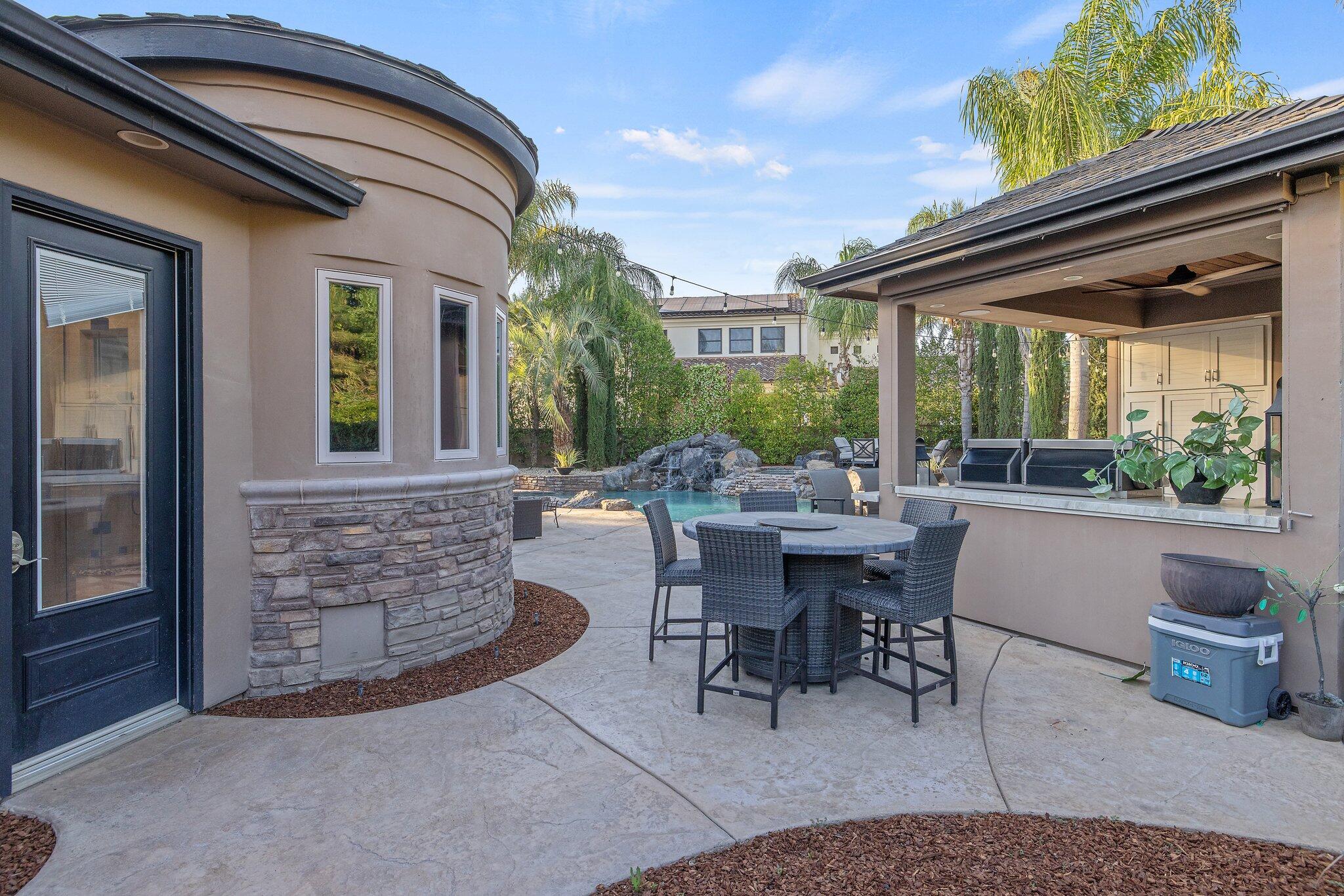 1618 Glen Ellen Ct, Tulare, CA 93274