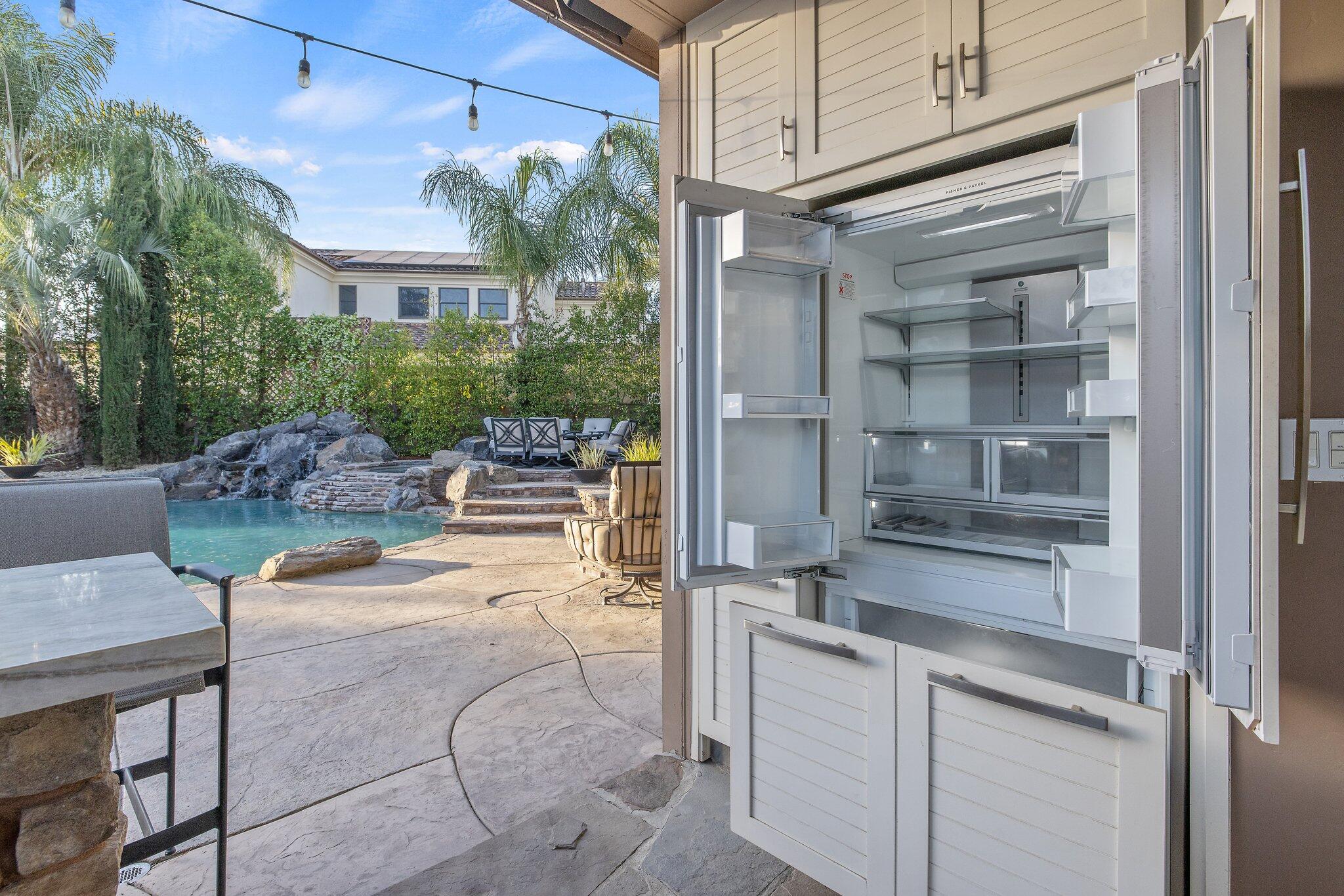 1618 Glen Ellen Ct, Tulare, CA 93274