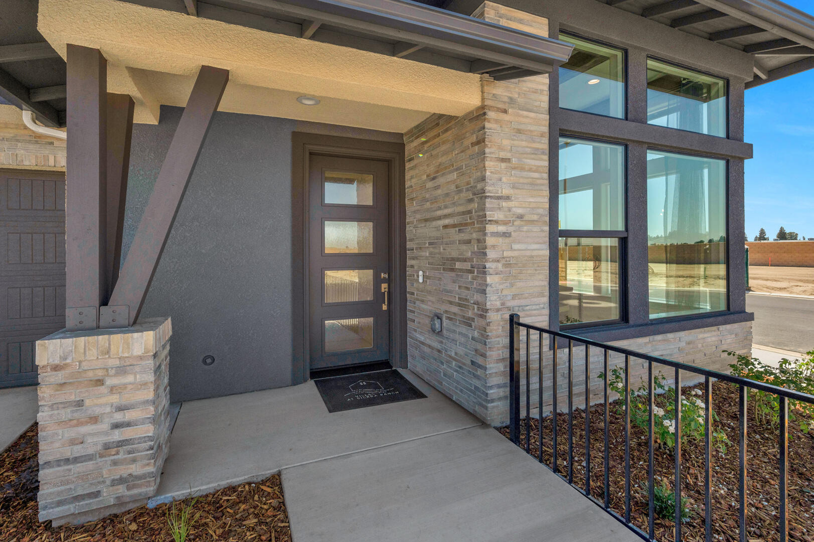 923 Lisbon Ave, Tulare, CA 93274