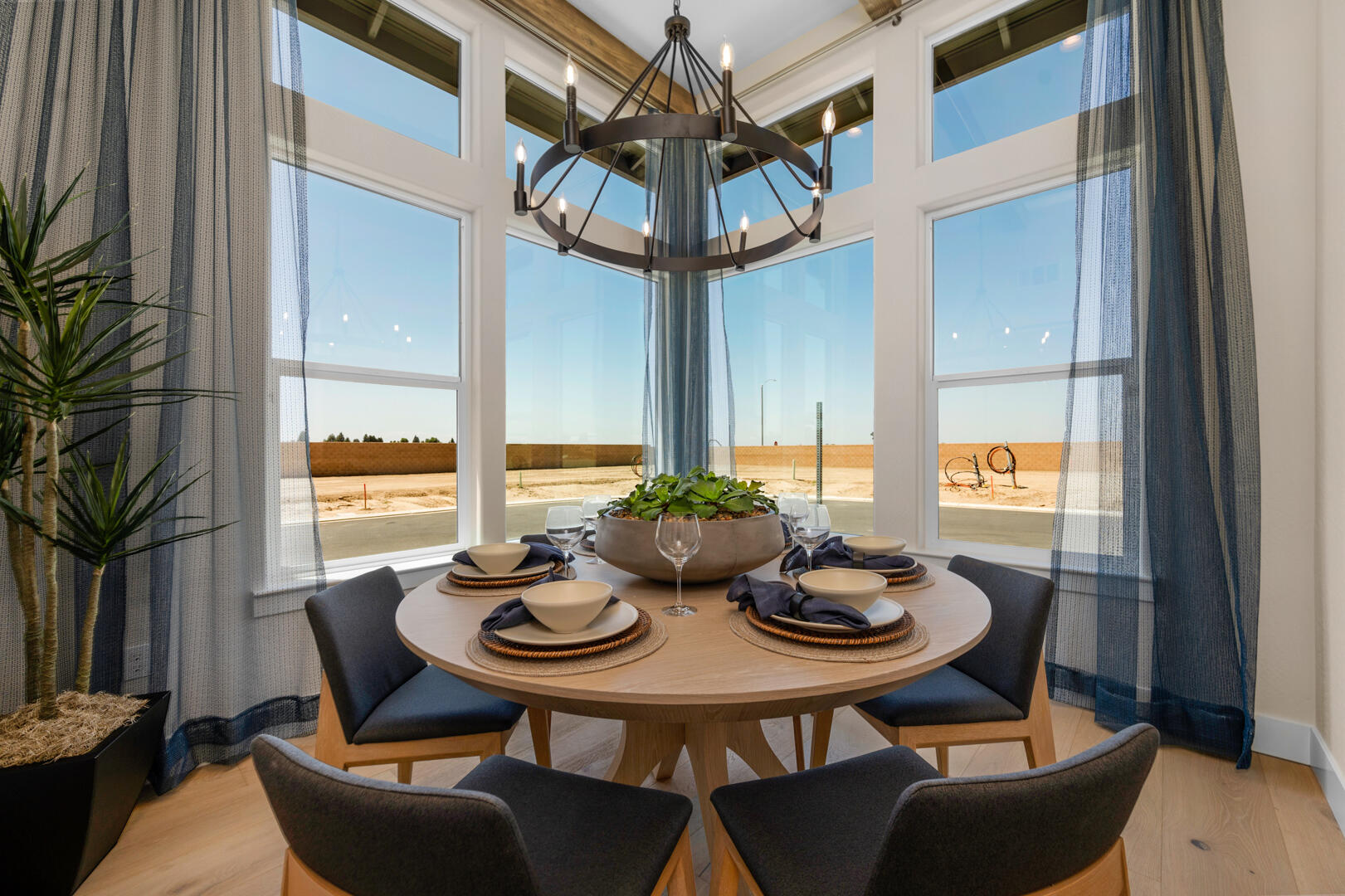 923 Lisbon Ave, Tulare, CA 93274