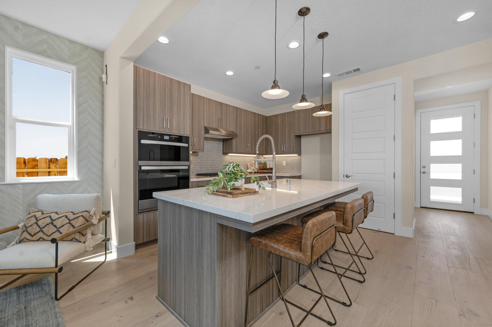 923 Lisbon Ave, Tulare, CA 93274