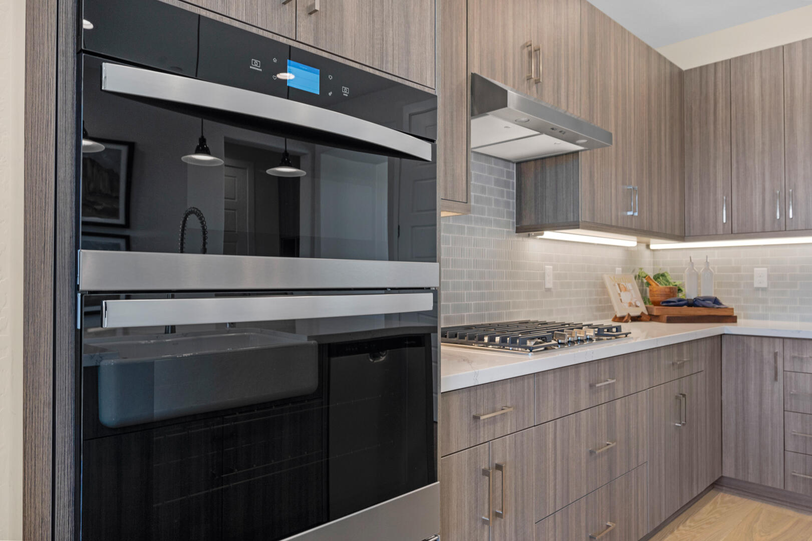 923 Lisbon Ave, Tulare, CA 93274