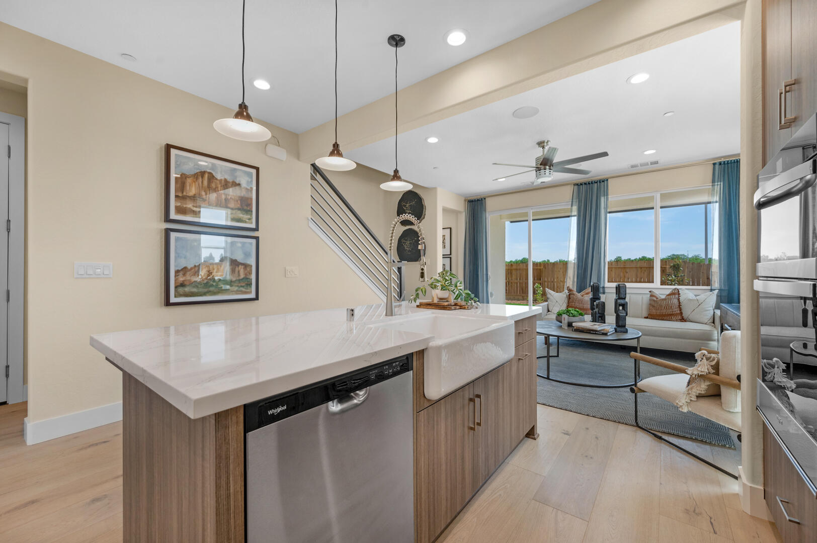 923 Lisbon Ave, Tulare, CA 93274