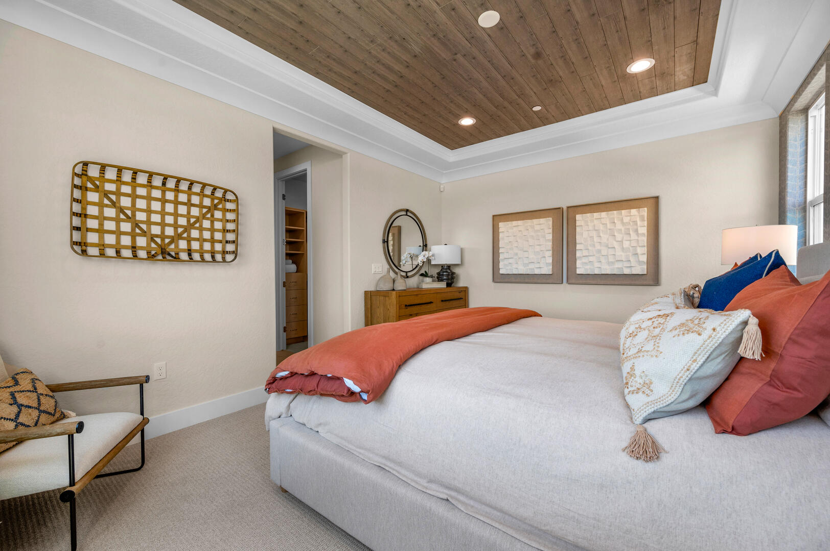 923 Lisbon Ave, Tulare, CA 93274