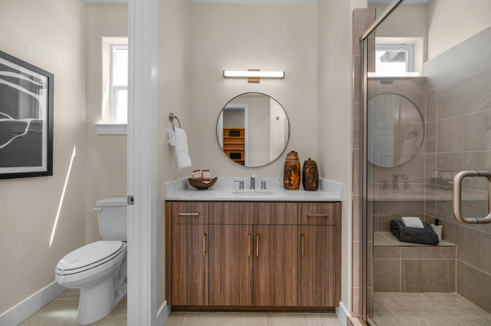 923 Lisbon Ave, Tulare, CA 93274